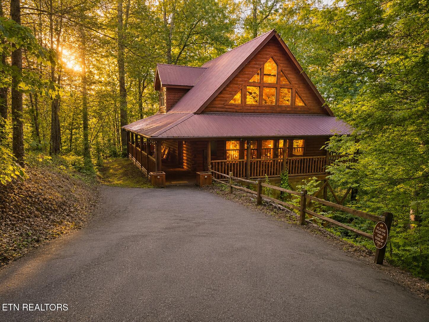 1630 Majestic Oak Way Sevierville TN 37876