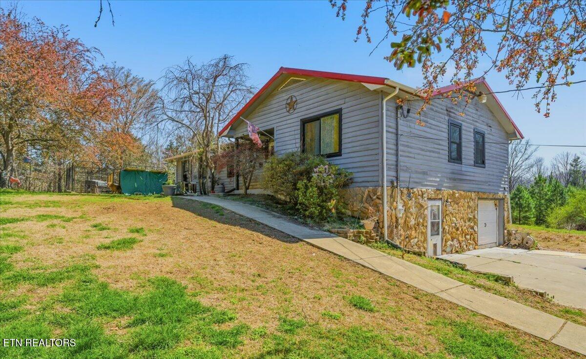 1144 Rocky Springs Road Madisonville TN 37354