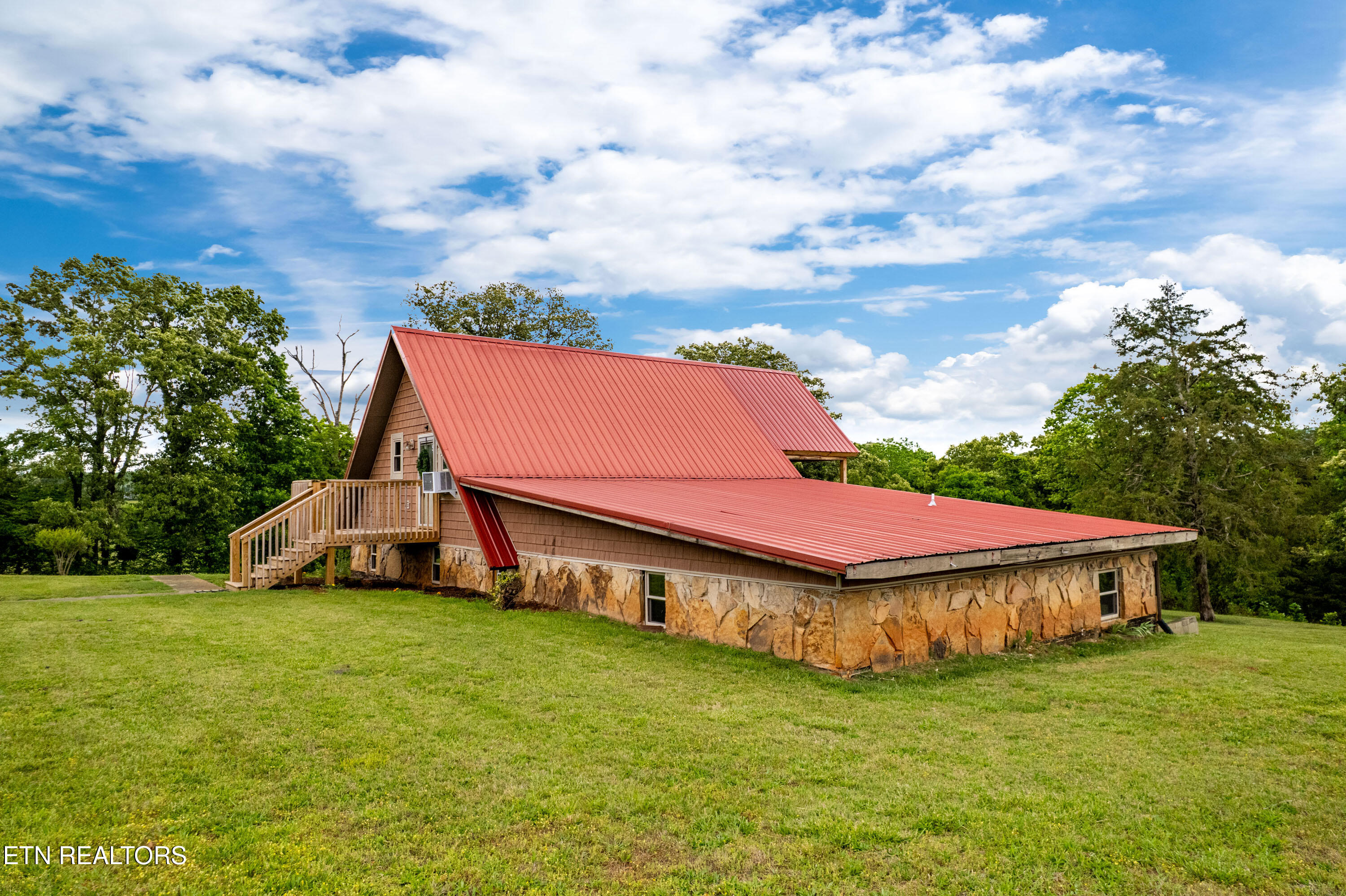 1222 Mini Huskey Road Maryville TN 37801