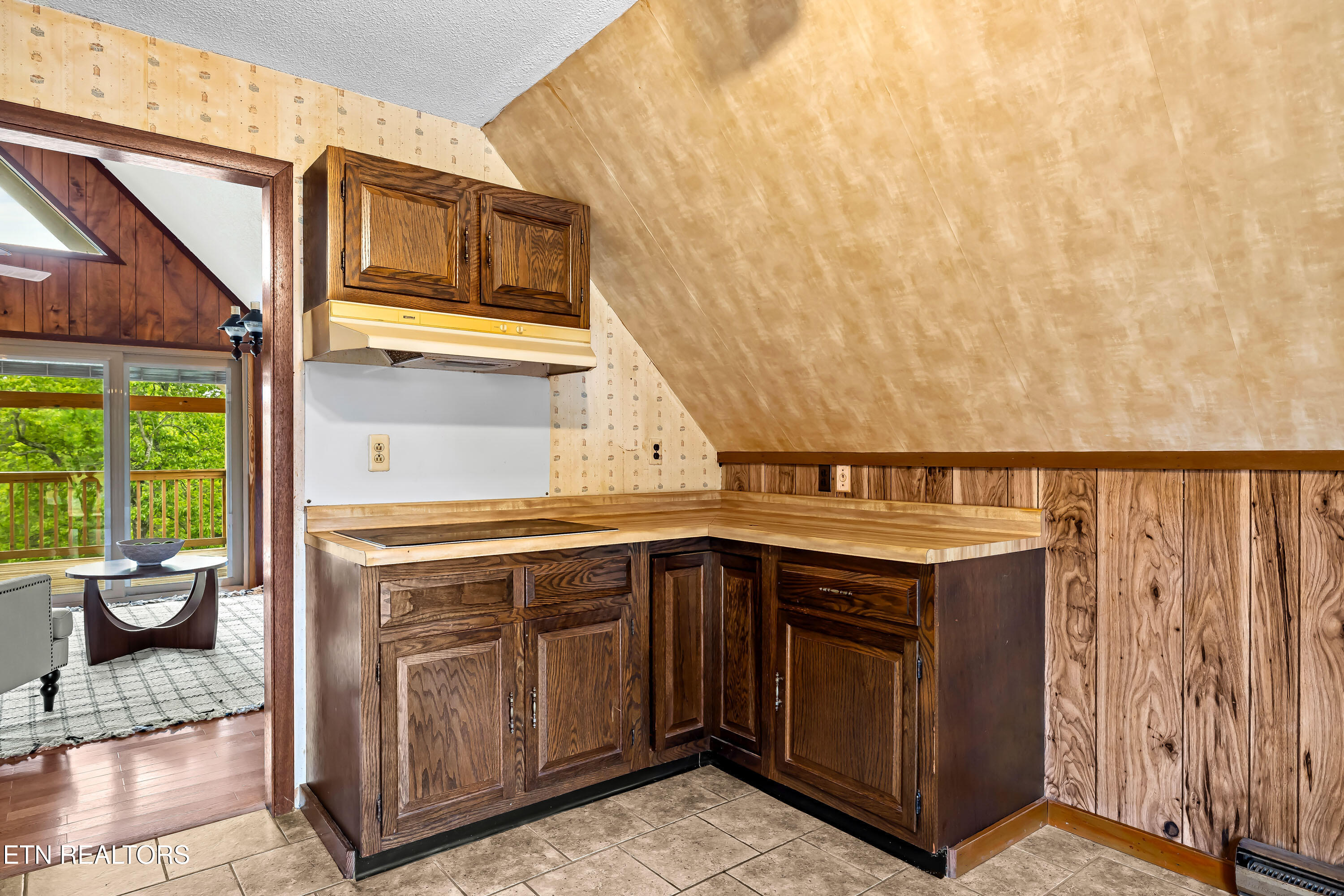 1222 Mini Huskey Road Maryville TN 37801