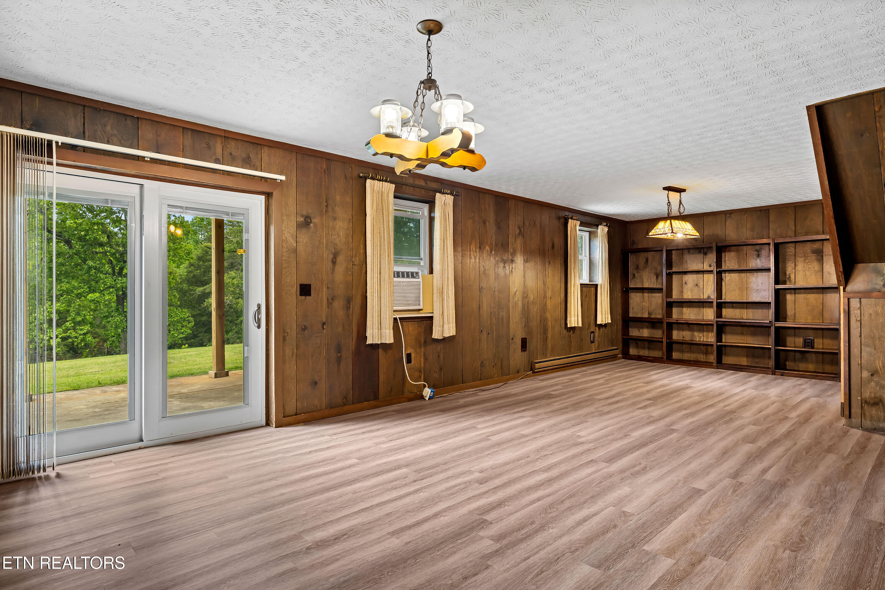 1222 Mini Huskey Road Maryville TN 37801