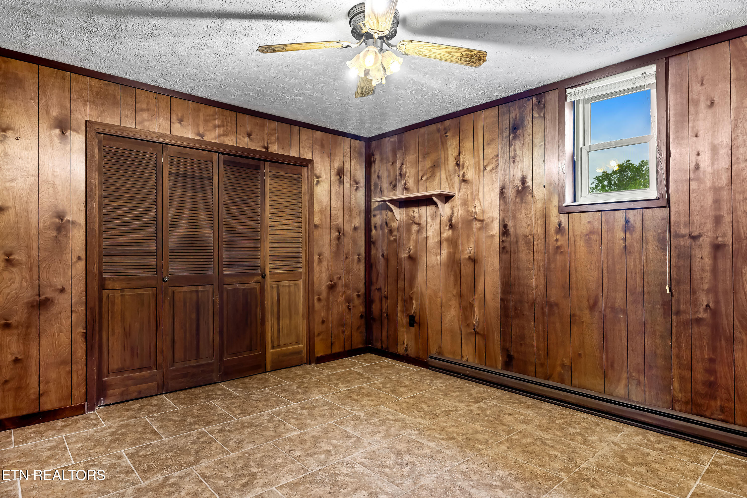 1222 Mini Huskey Road Maryville TN 37801