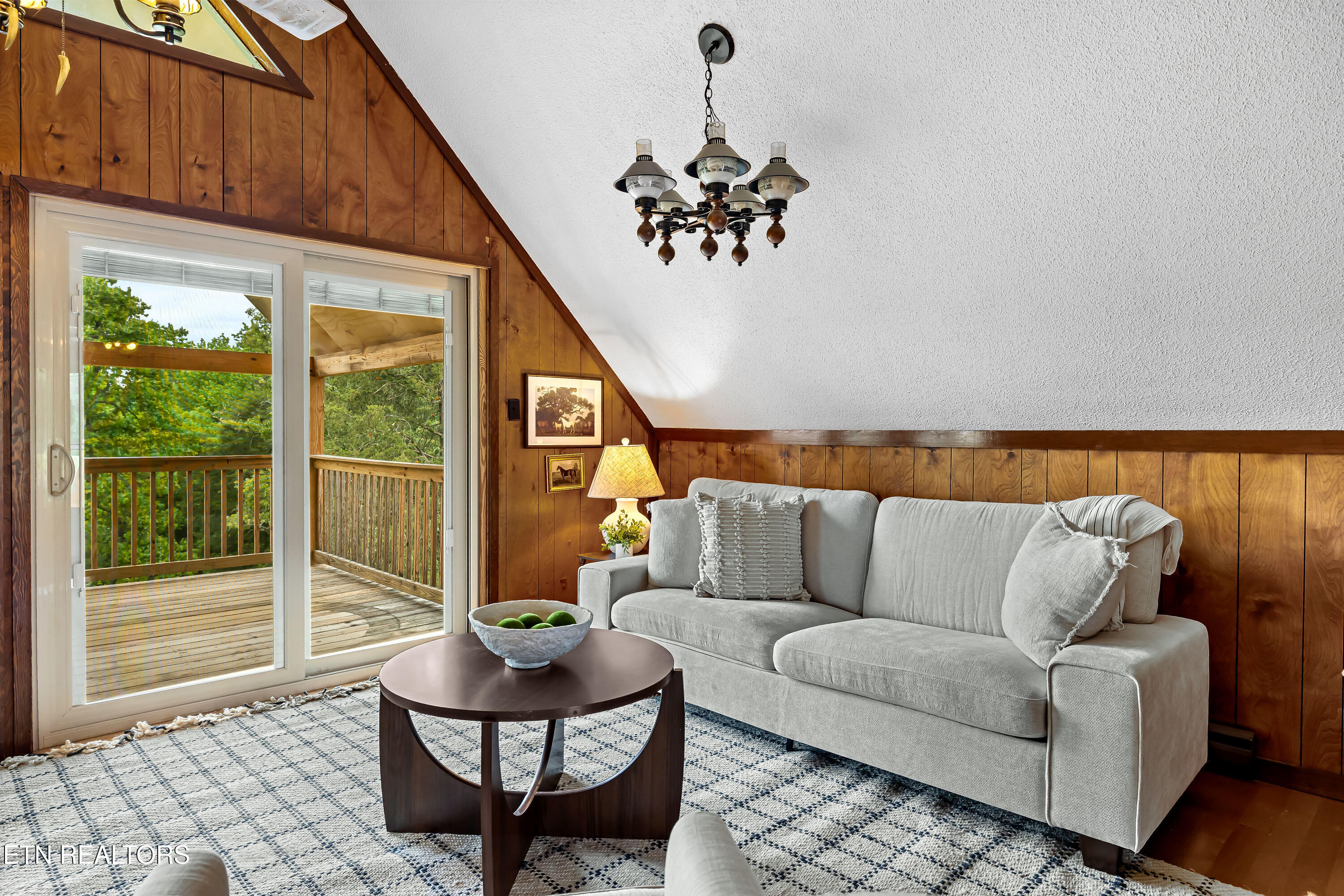 1222 Mini Huskey Road Maryville TN 37801