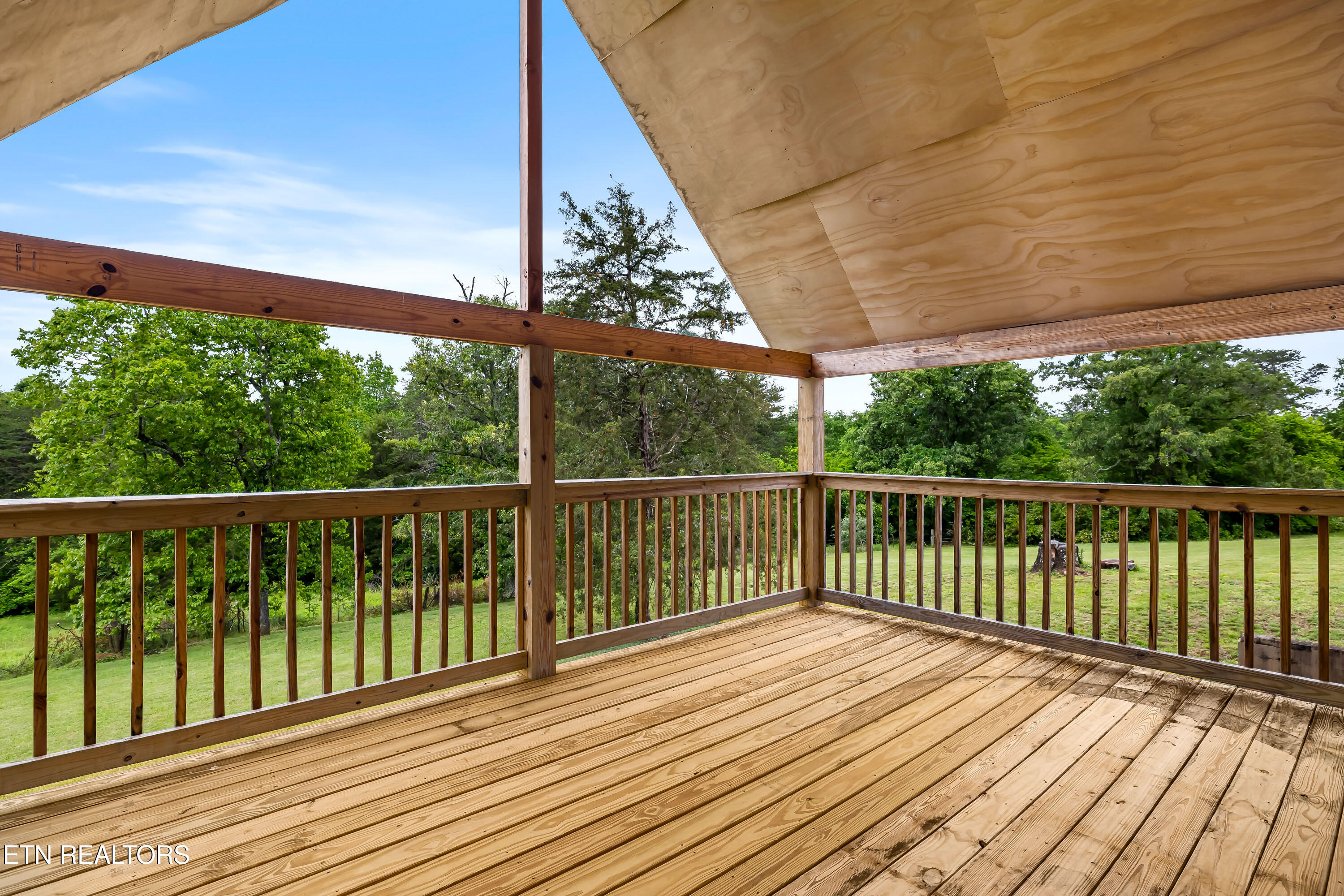 1222 Mini Huskey Road Maryville TN 37801