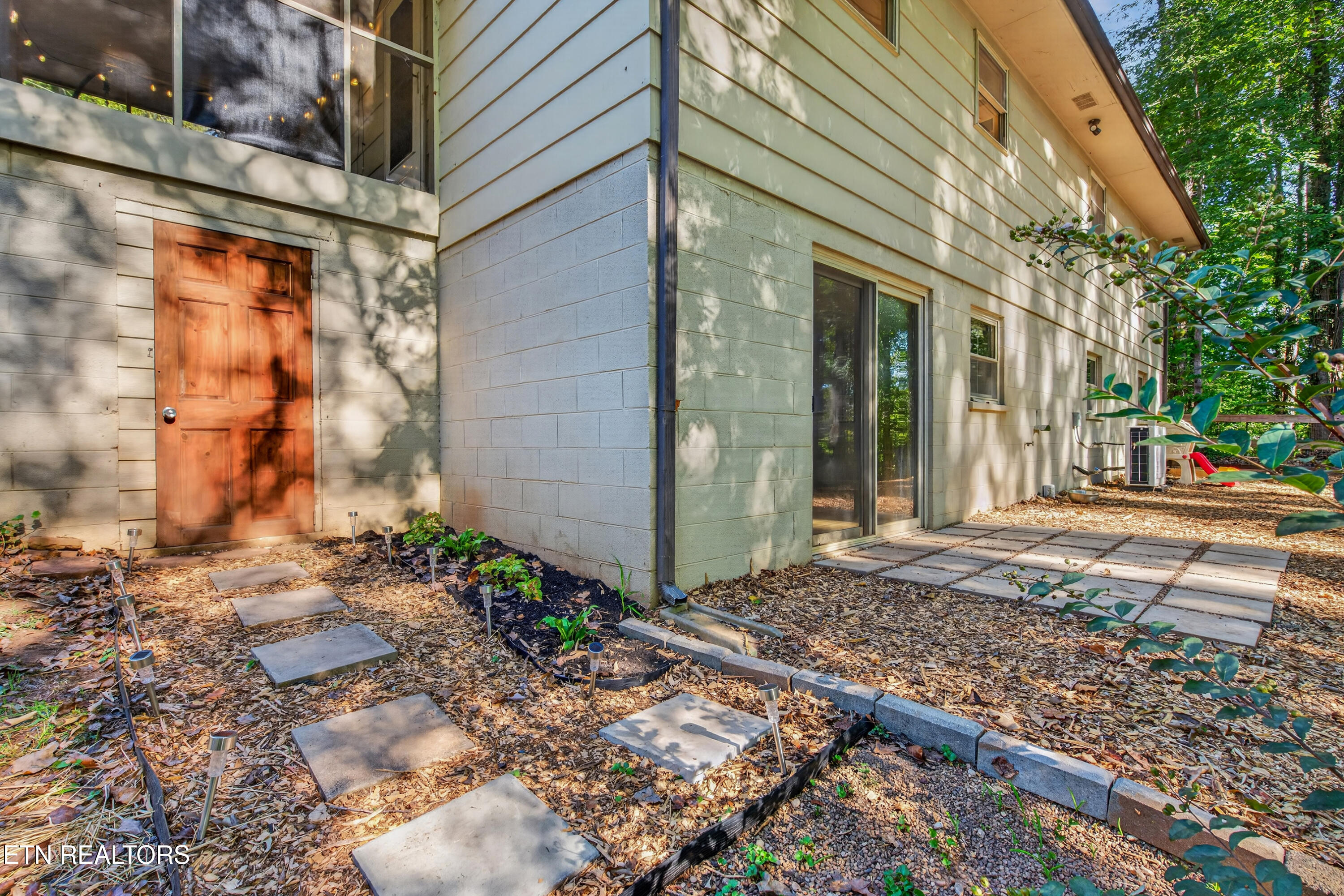2408 Alberta Drive Knoxville TN 37920