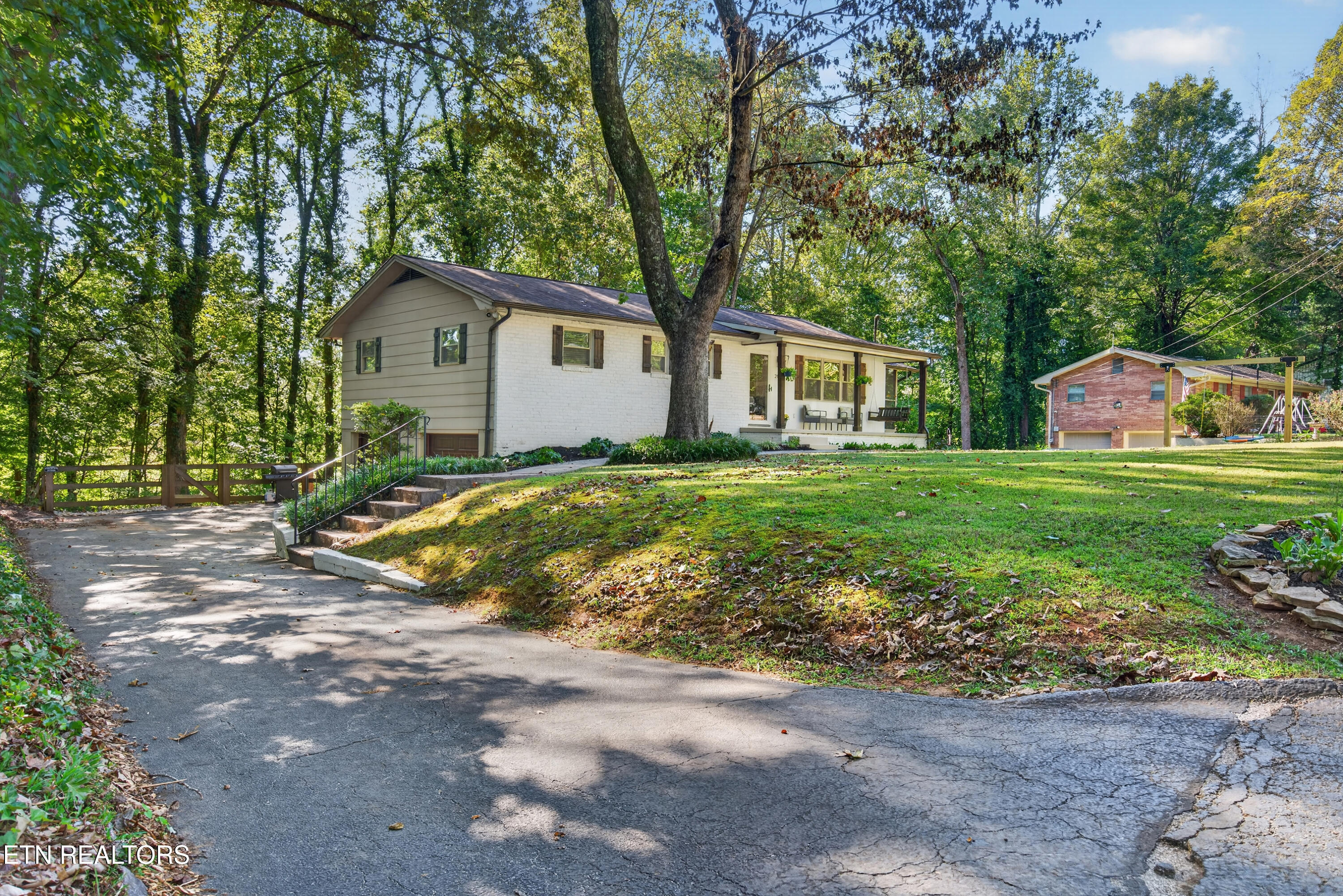 2408 Alberta Drive Knoxville TN 37920