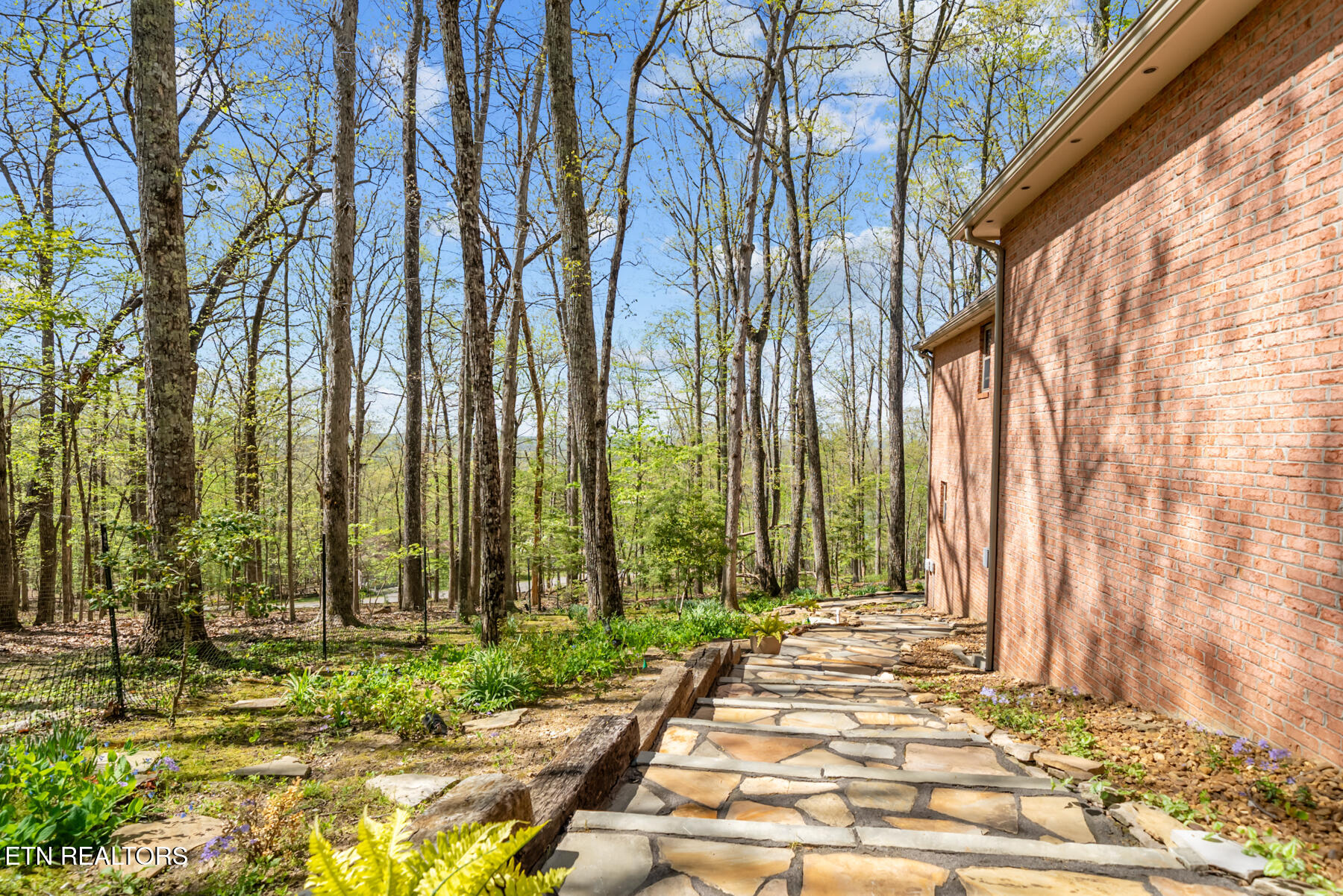 15 Quill Court Crossville TN 38558