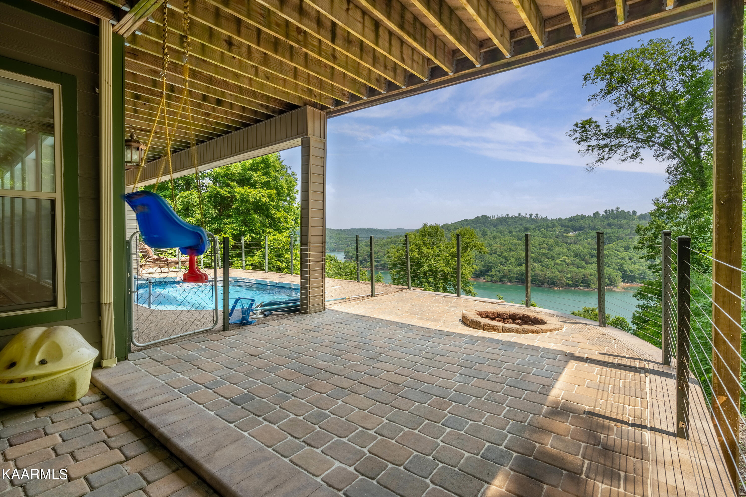 254 Stoney Rock Lane Jacksboro TN 37757