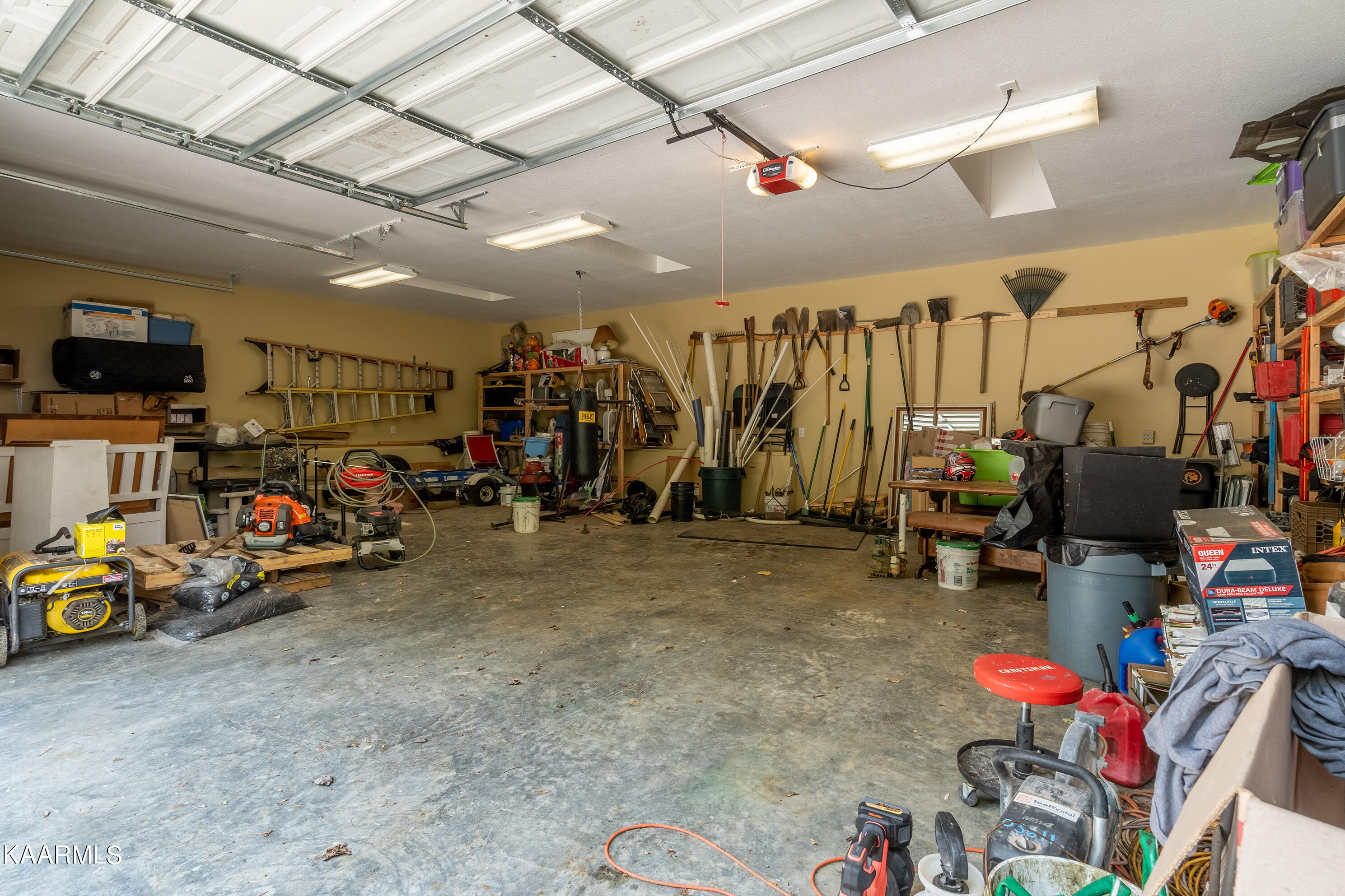 254 Stoney Rock Lane Jacksboro TN 37757