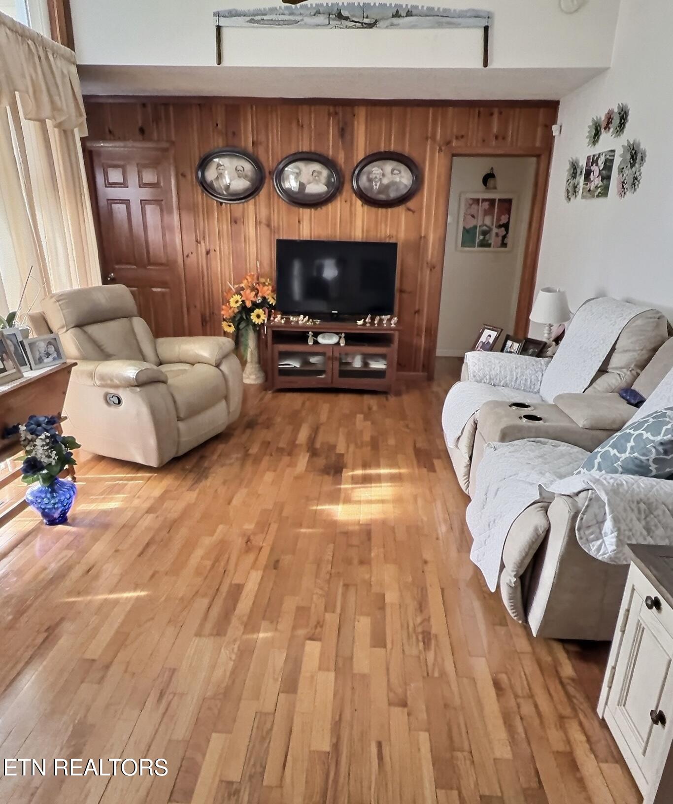 609 Metler Drive Knoxville TN 37912