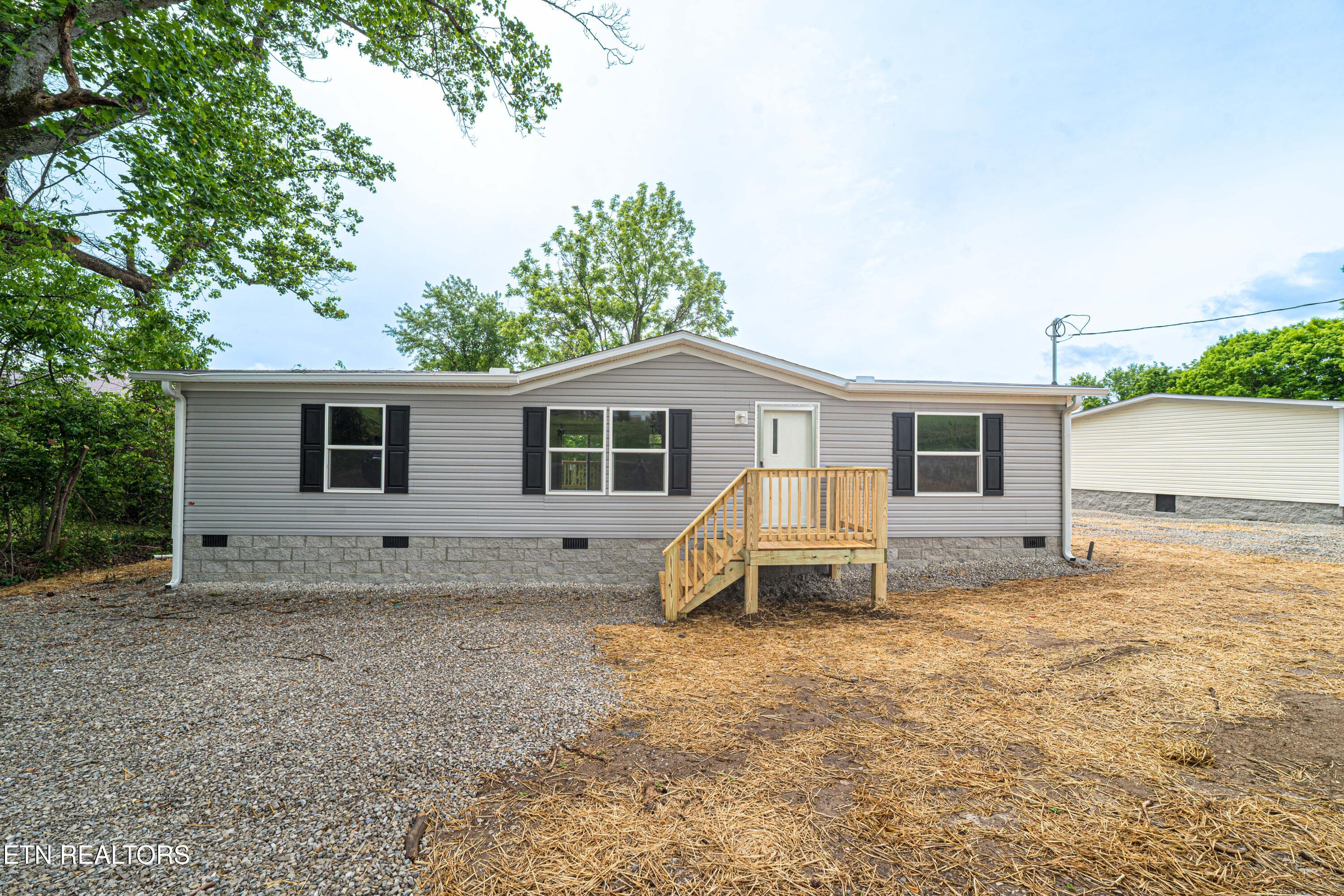 208 Hillside Drive Lafollette TN 37766