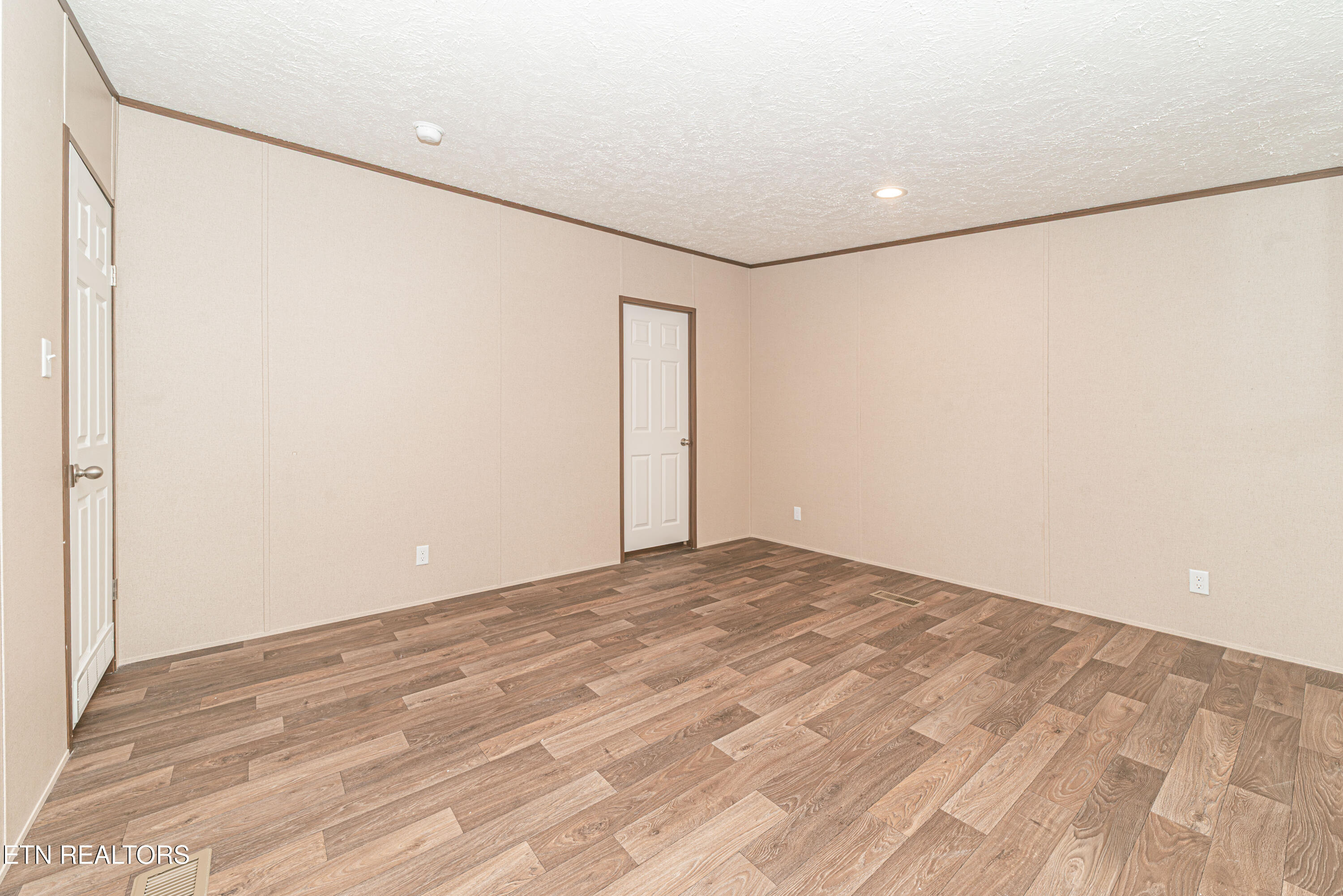 208 Hillside Drive Lafollette TN 37766