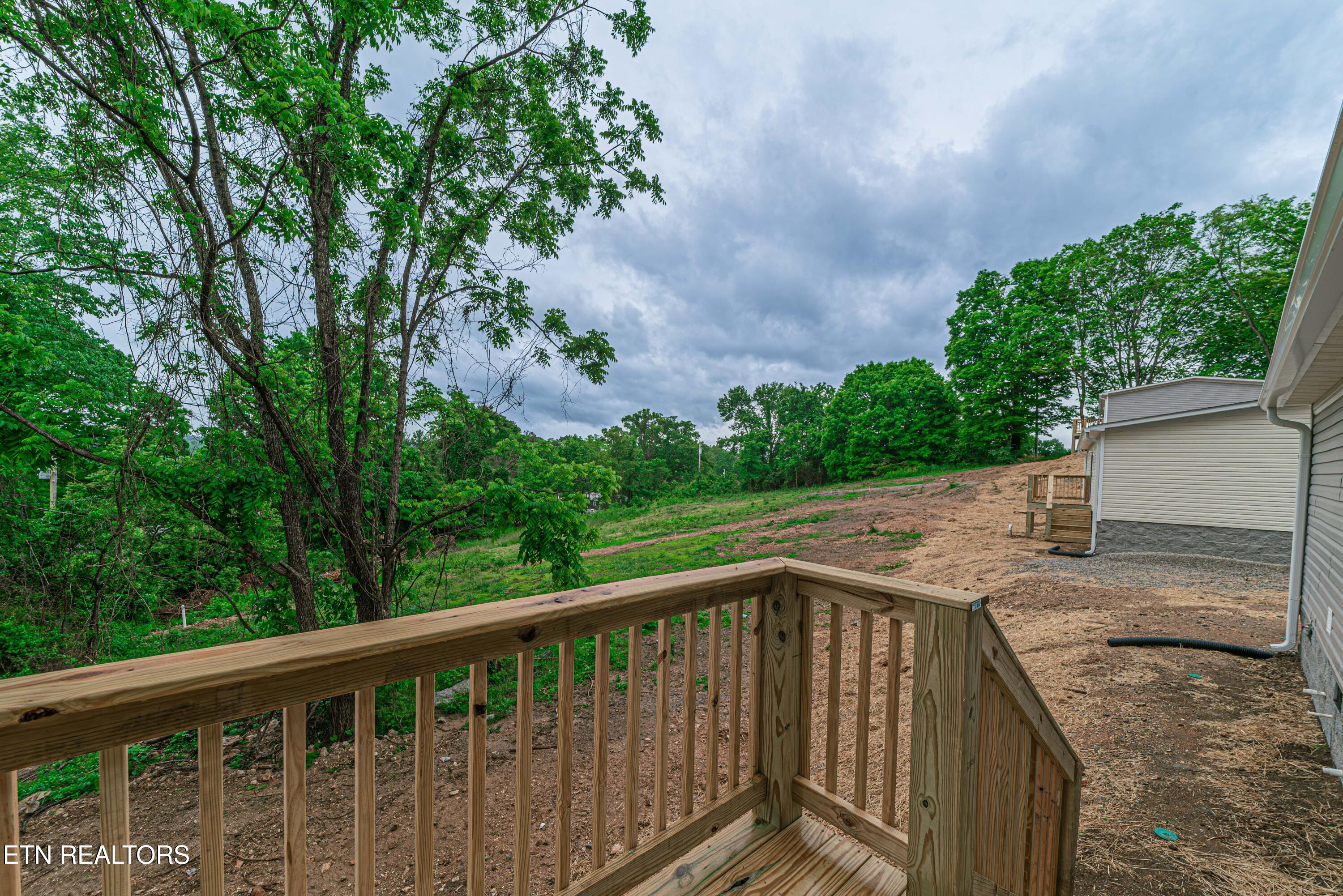 208 Hillside Drive Lafollette TN 37766
