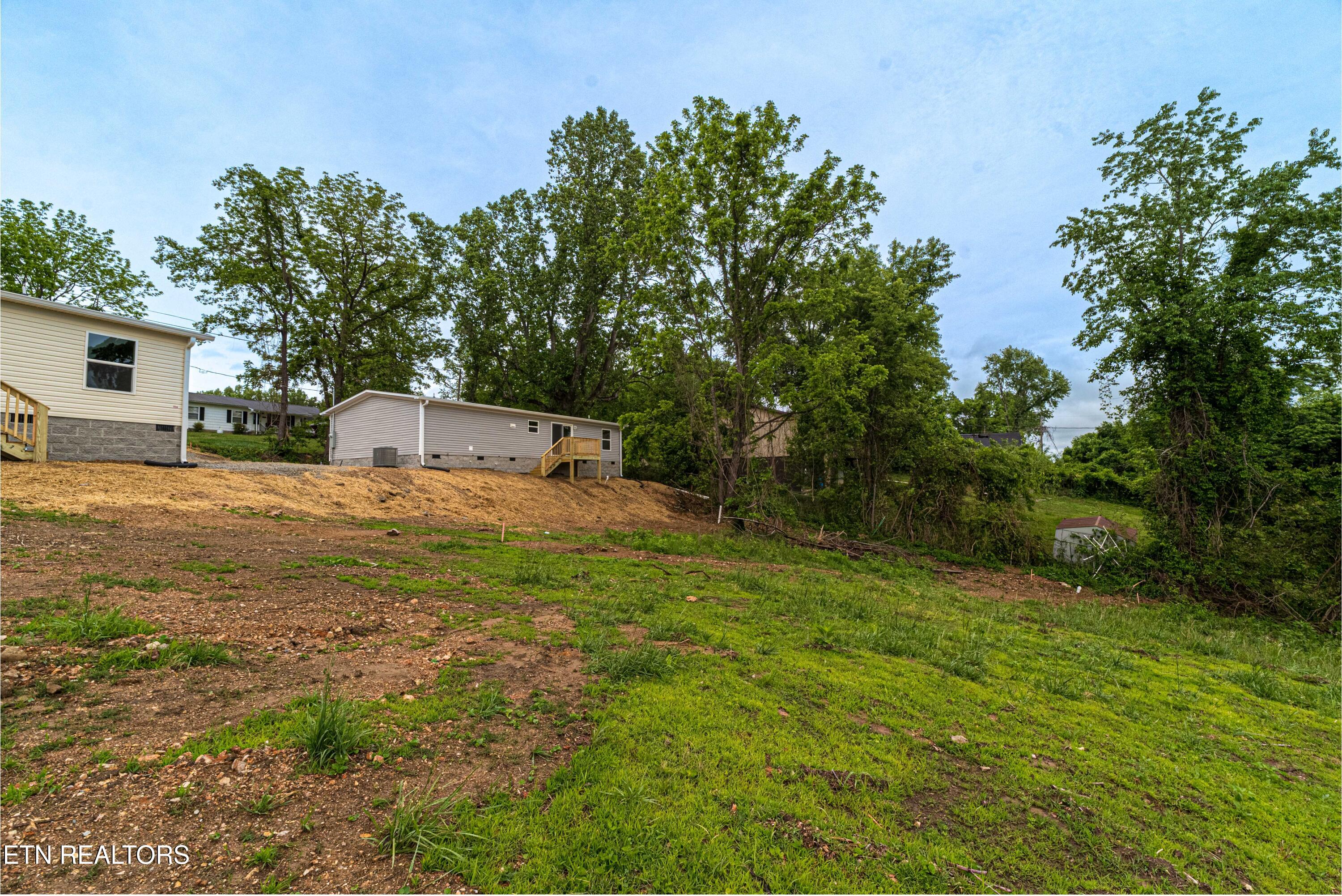 208 Hillside Drive Lafollette TN 37766