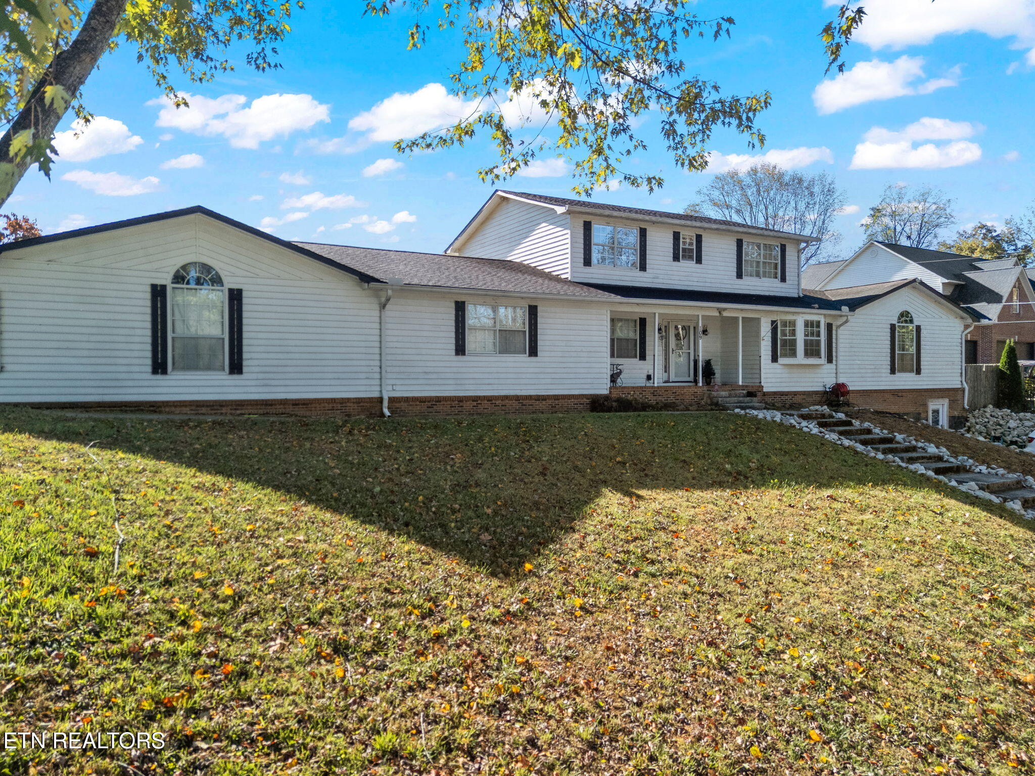 109 Cherry Lane Jacksboro TN 37757