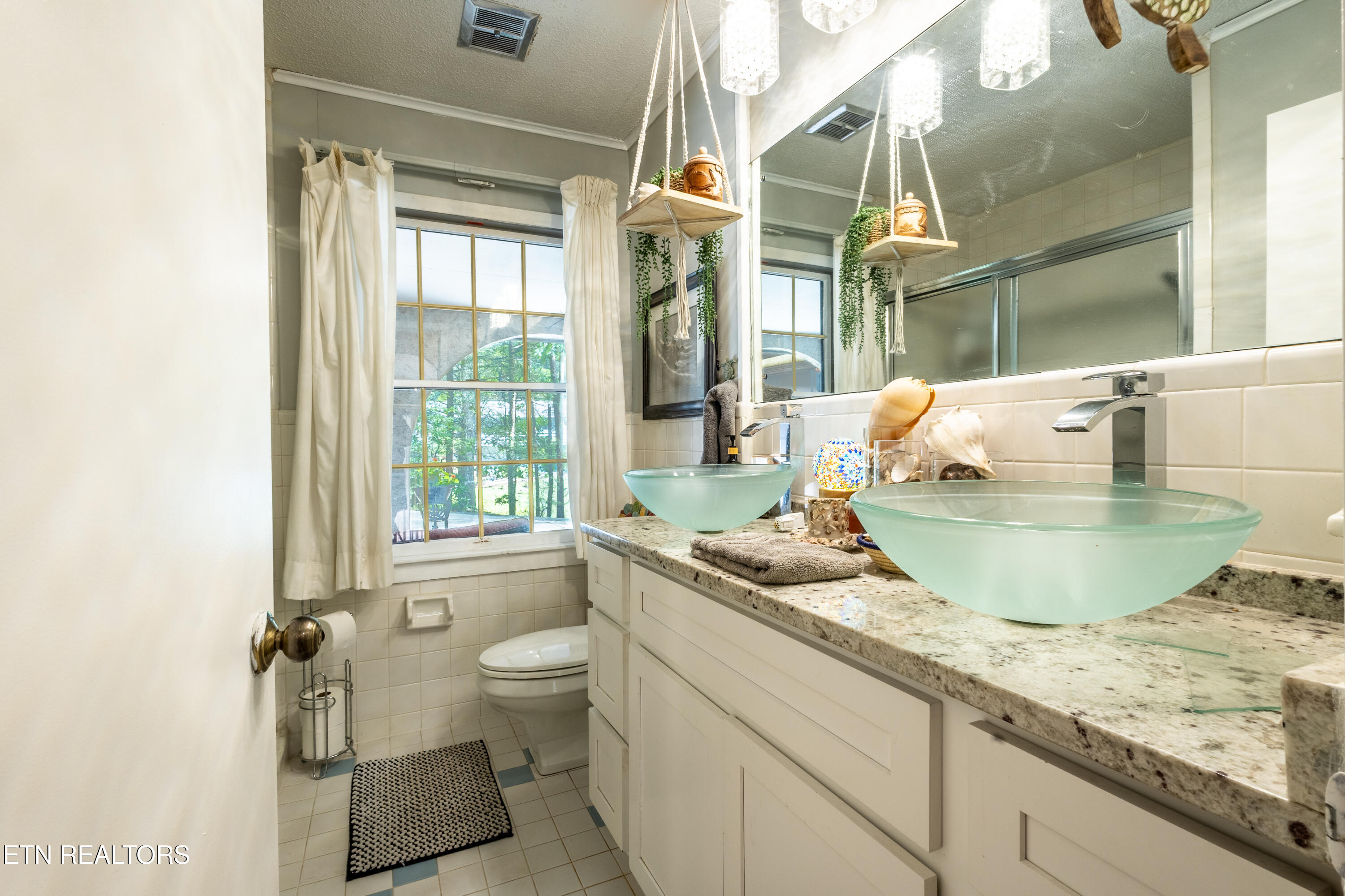 1633 Cardinal Drive Gatlinburg TN 37738