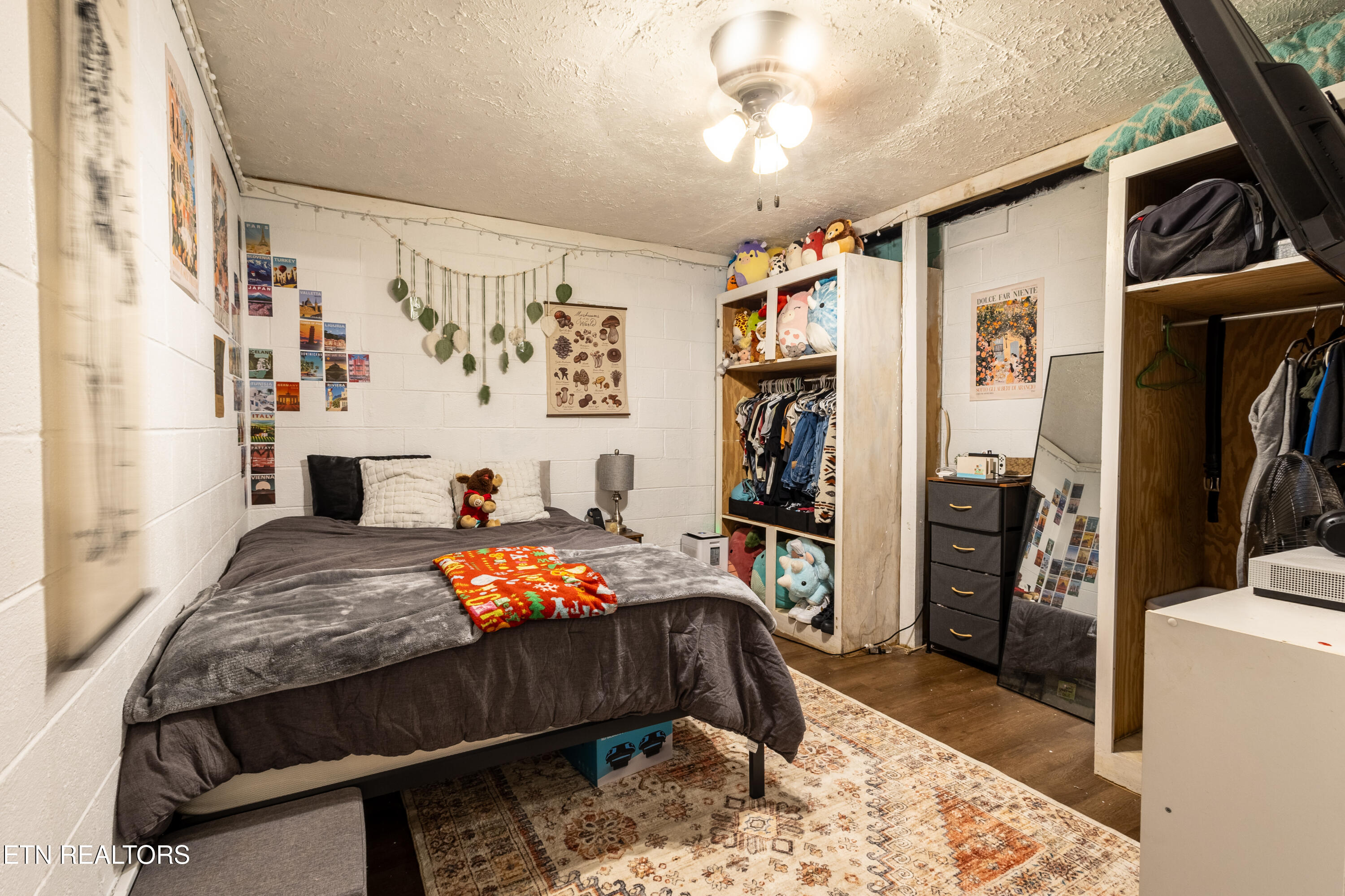 1633 Cardinal Drive Gatlinburg TN 37738