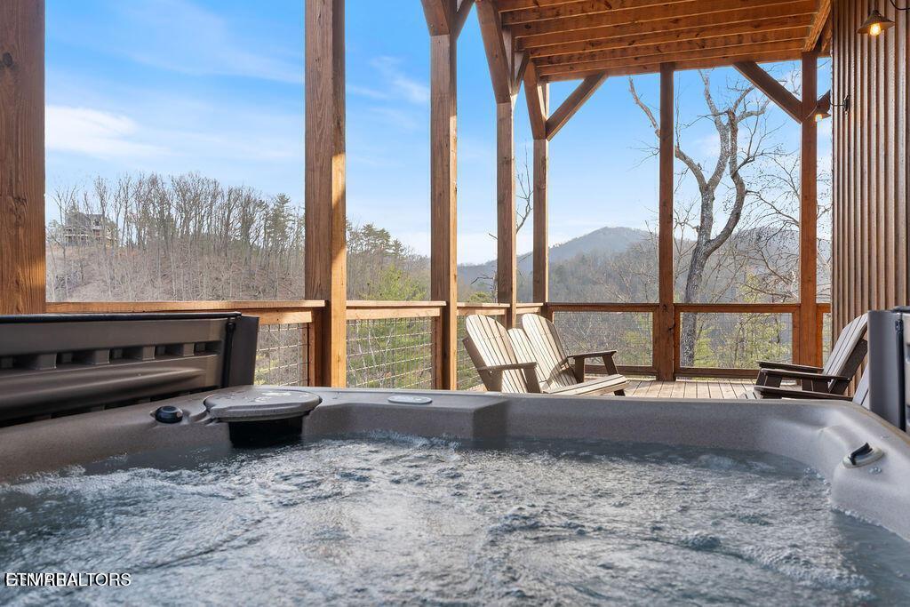 2011 Turkey Creek Way Sevierville TN 37862