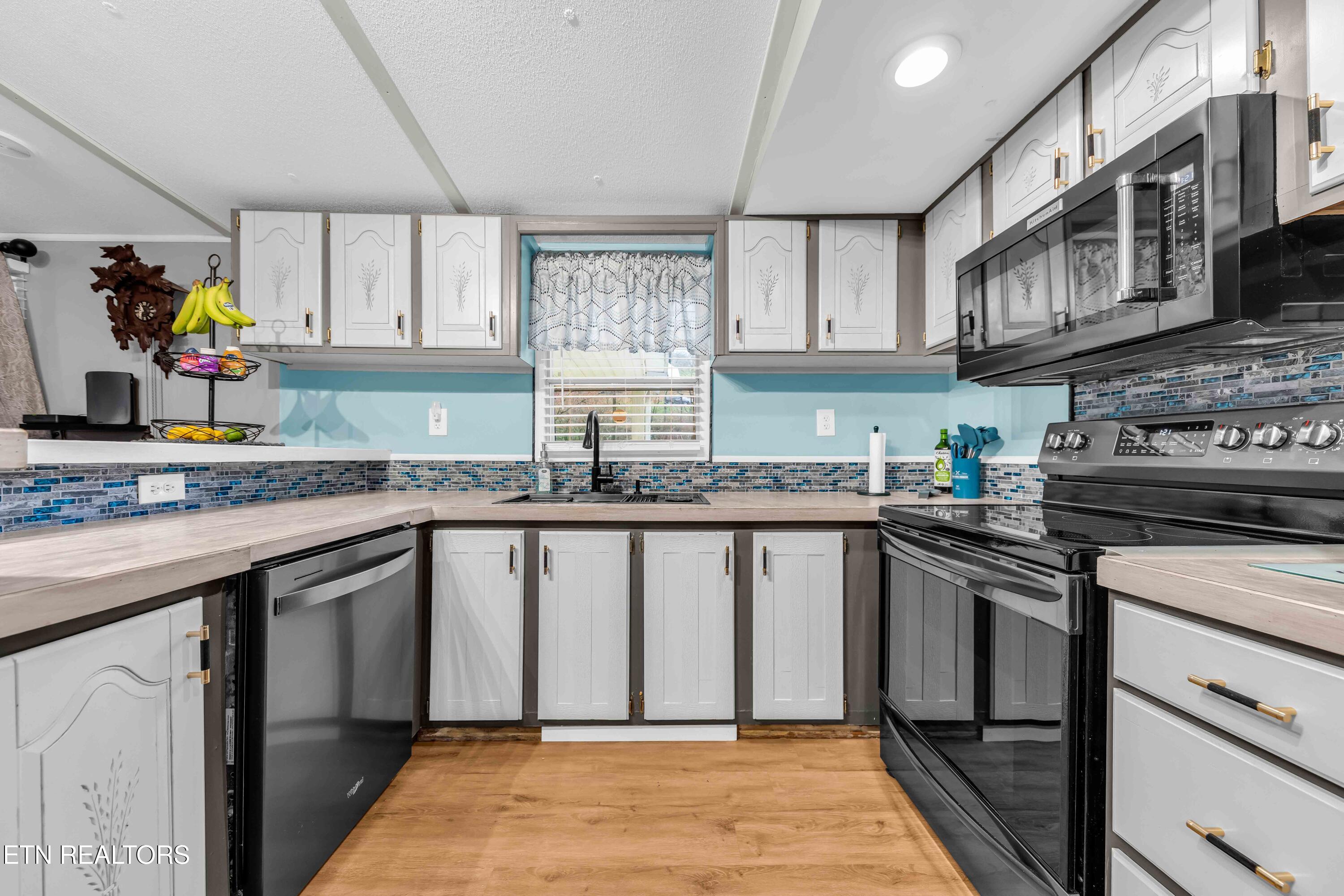 145 Pine Crest Drive Maynardville TN 37807