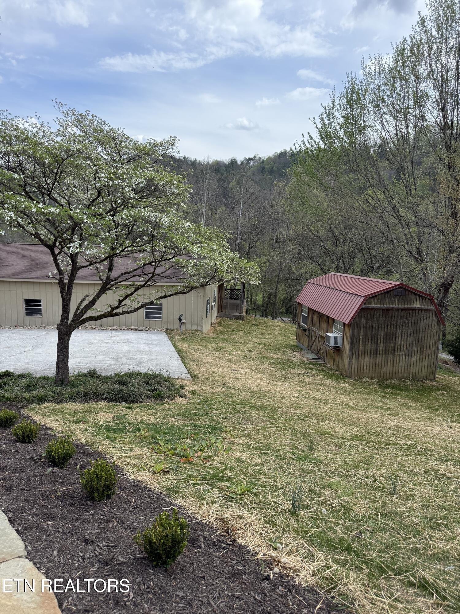 5506 Old Walland Highway Walland TN 37886