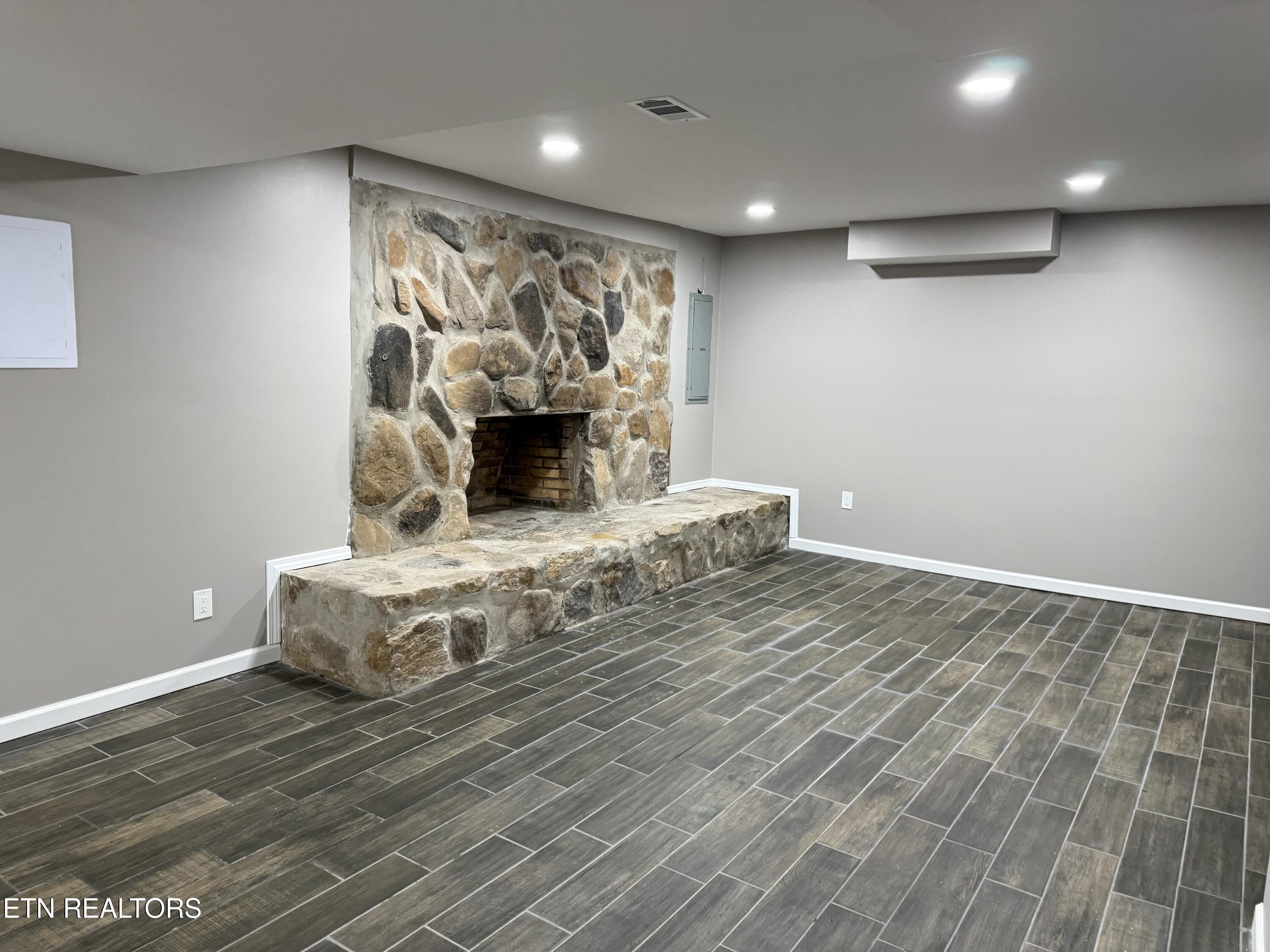 5506 Old Walland Highway Walland TN 37886