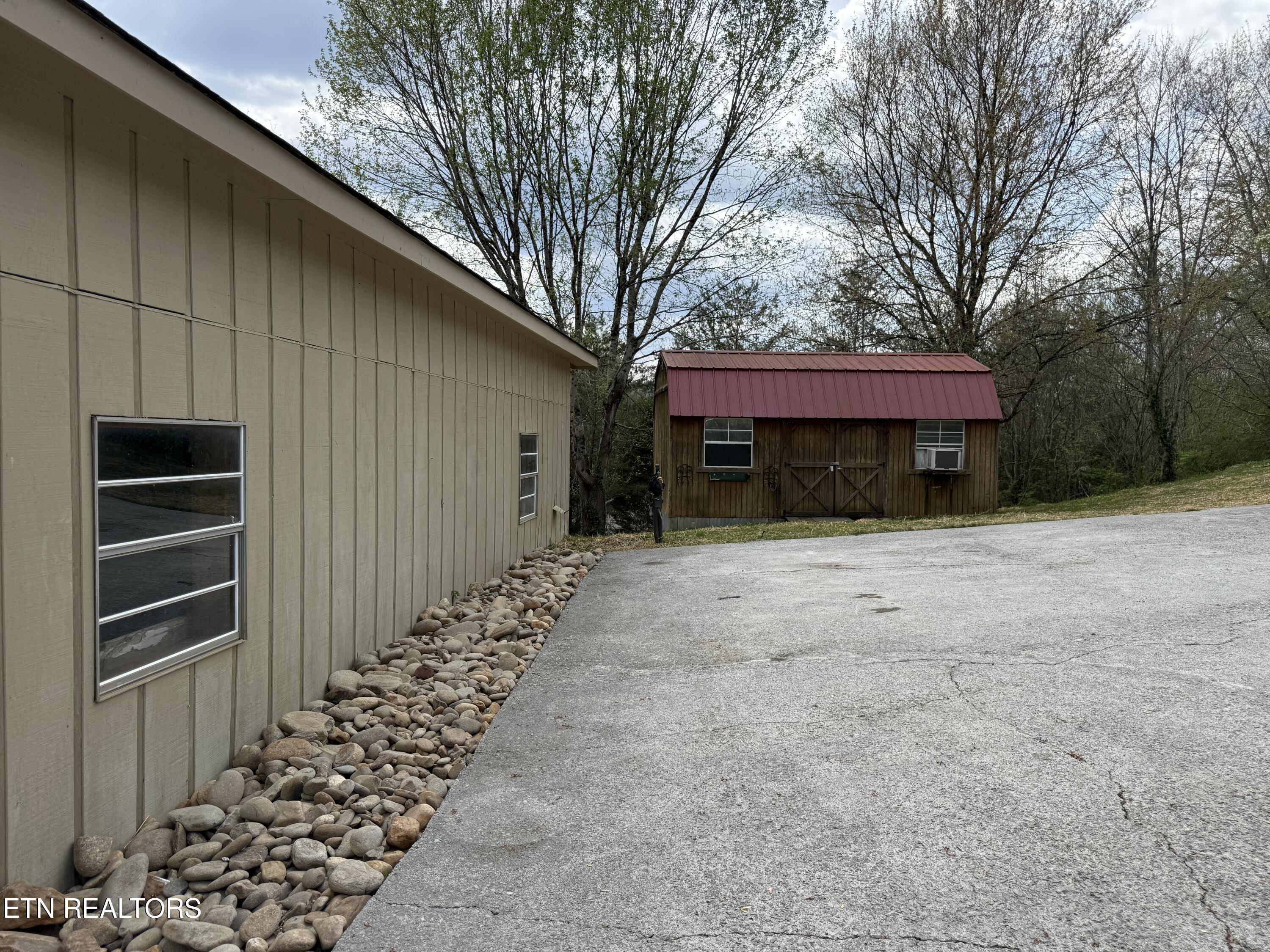 5506 Old Walland Highway Walland TN 37886