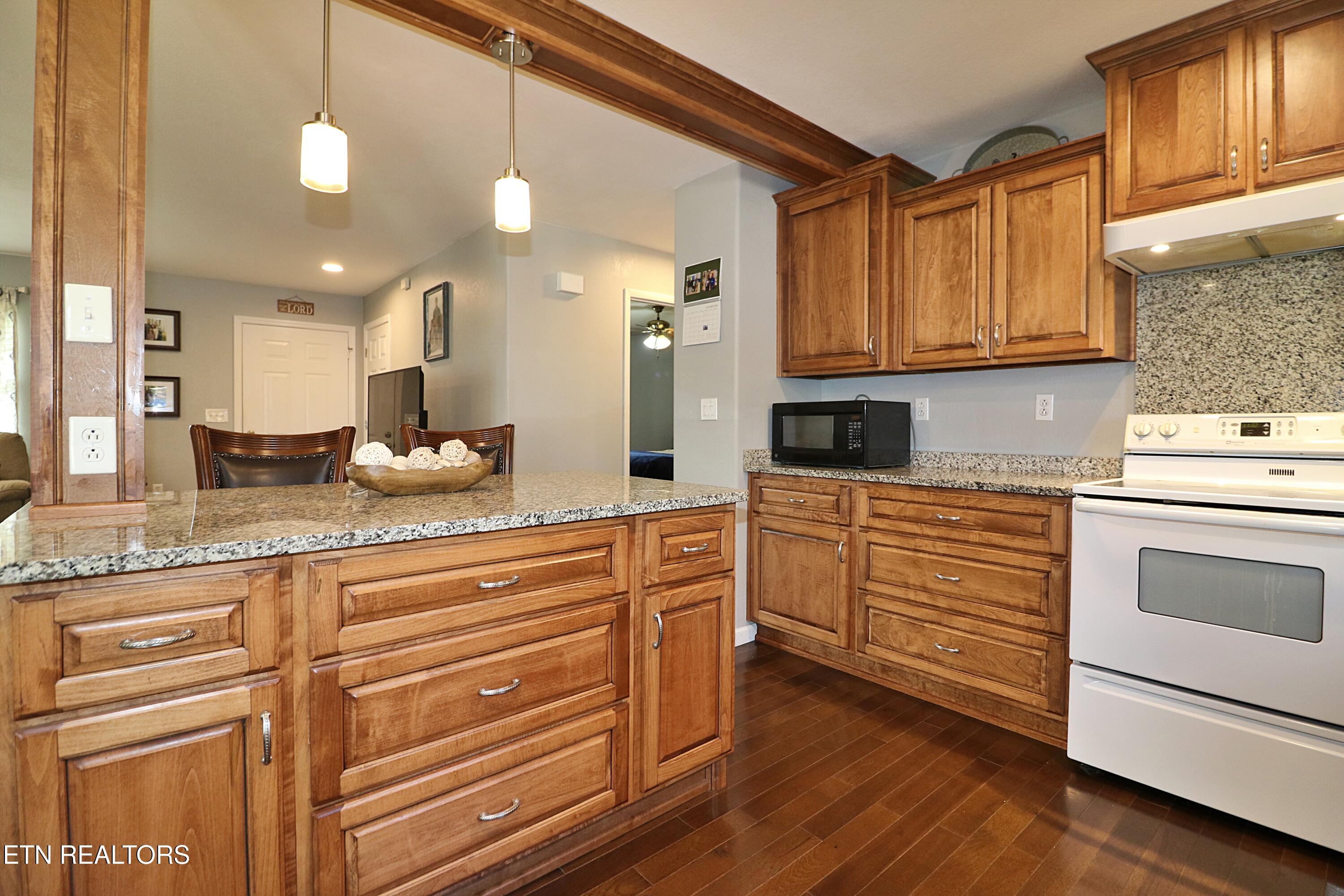 1058 Mountain View Road Robbins TN 37852
