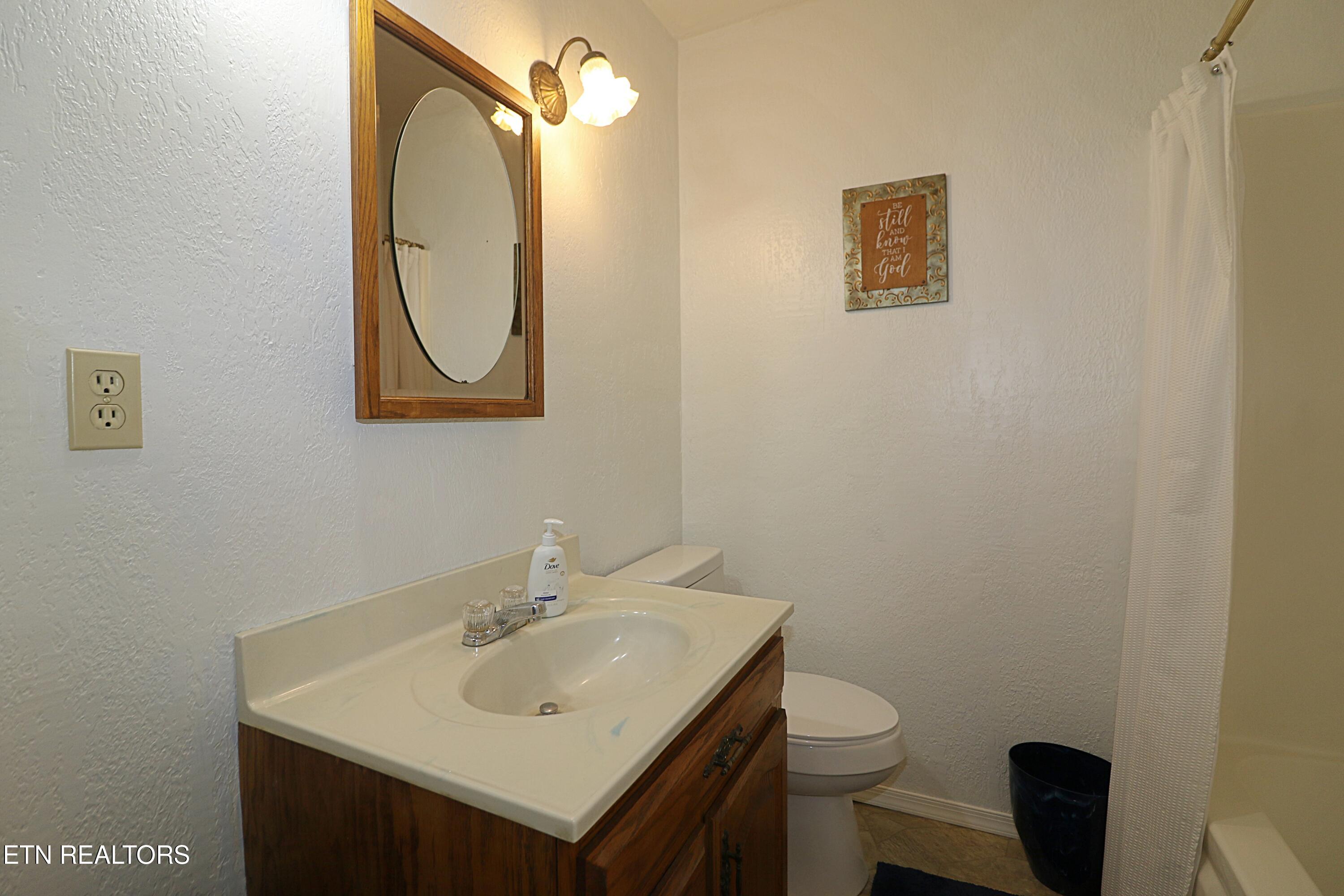 1058 Mountain View Road Robbins TN 37852