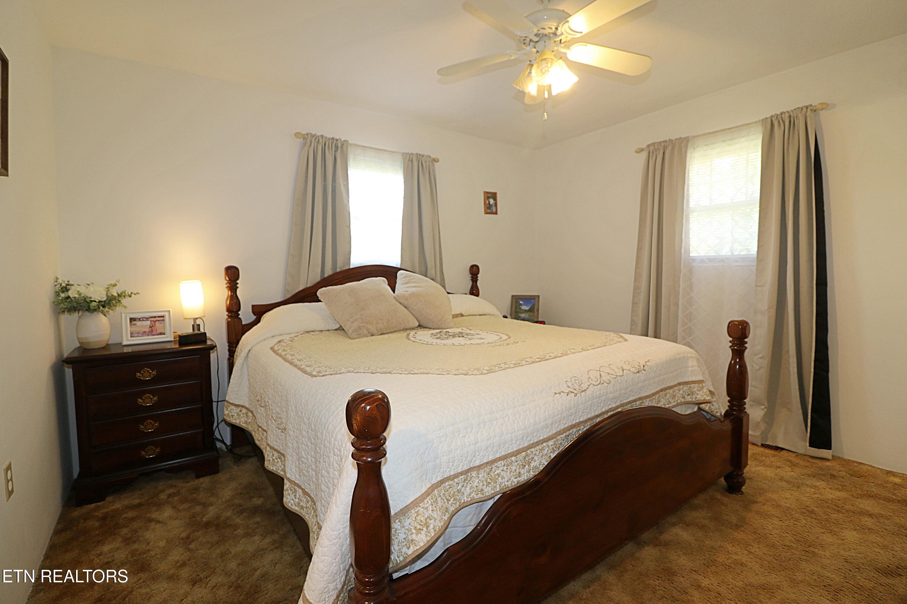 1058 Mountain View Road Robbins TN 37852