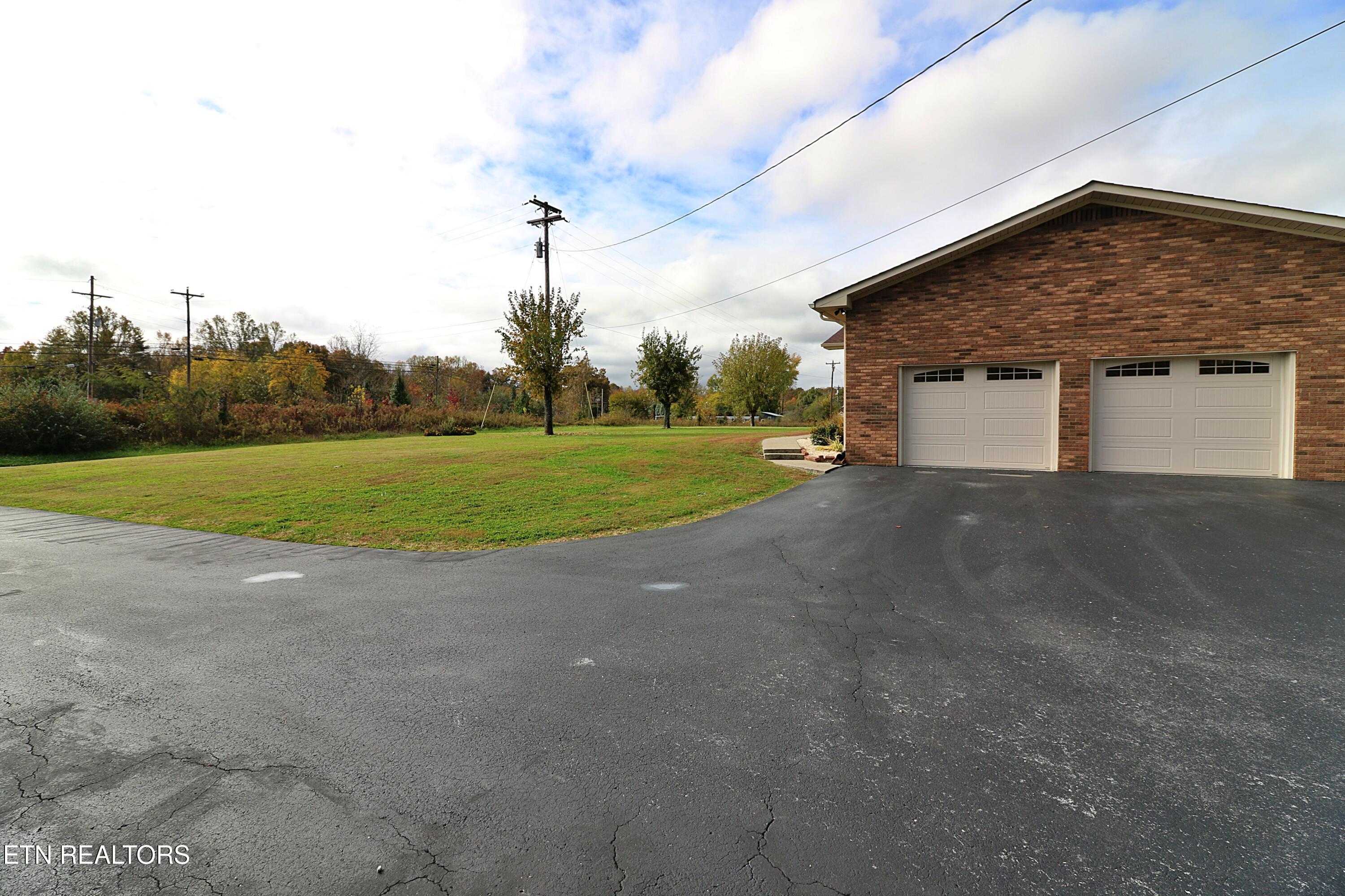 1058 Mountain View Road Robbins TN 37852