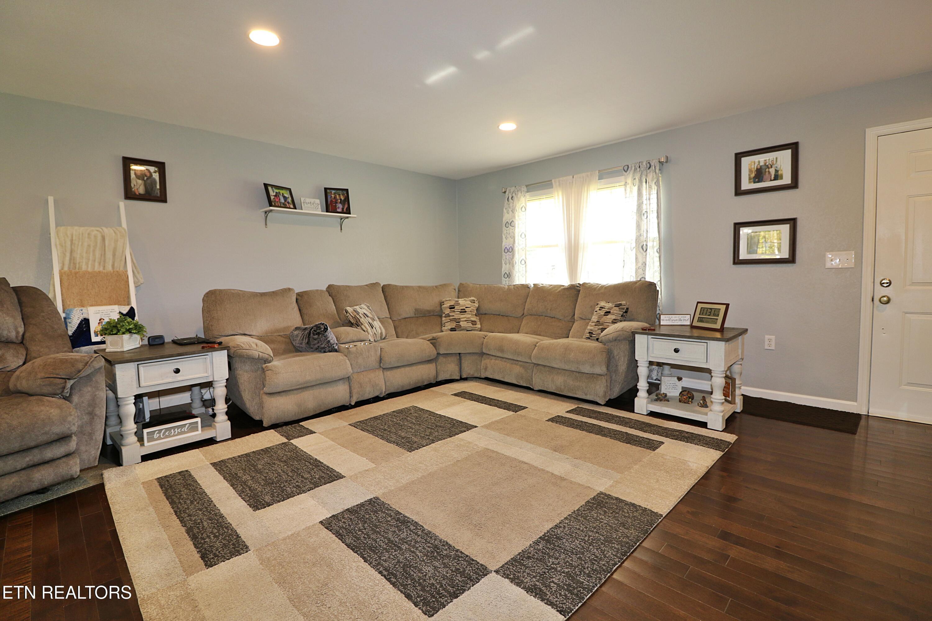 1058 Mountain View Road Robbins TN 37852