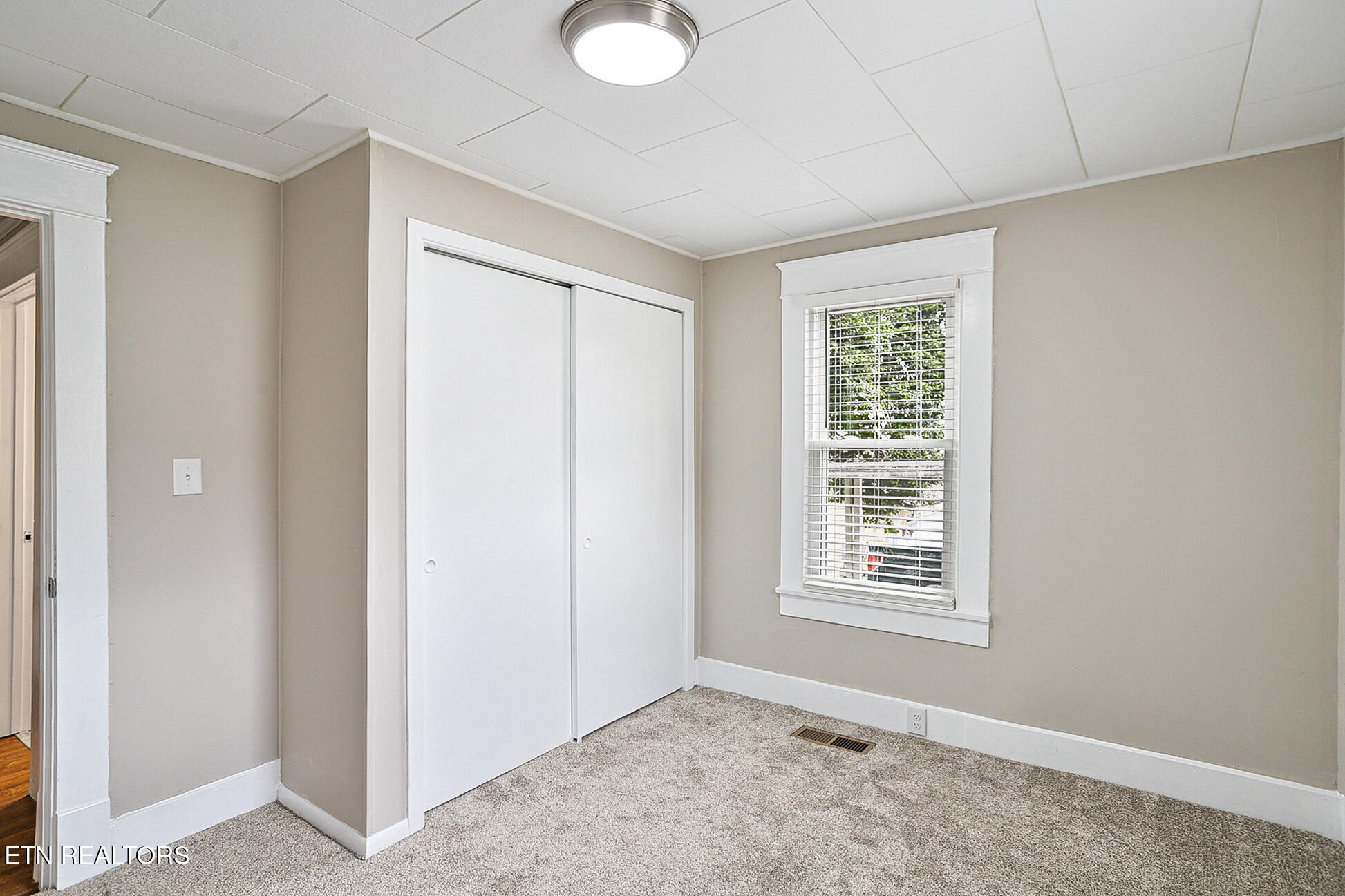 353 Lee Road Clinton TN 37716