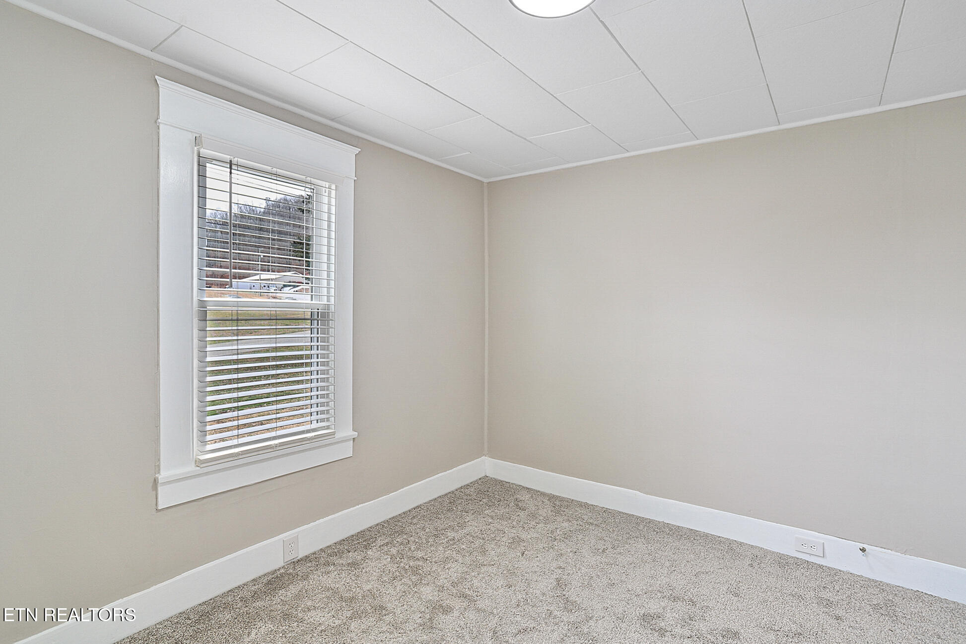 353 Lee Road Clinton TN 37716