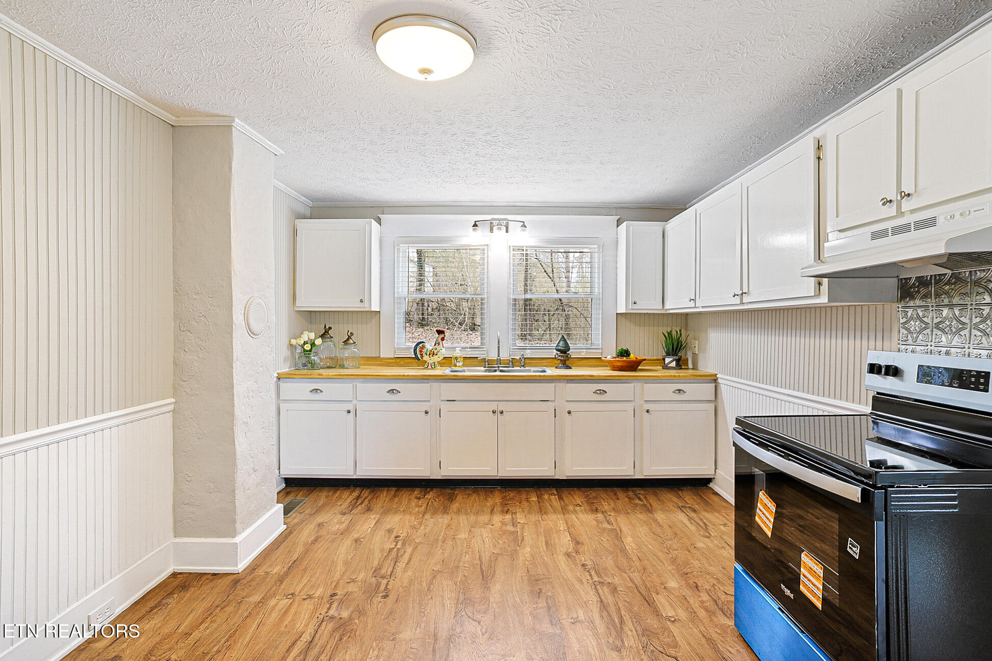 353 Lee Road Clinton TN 37716