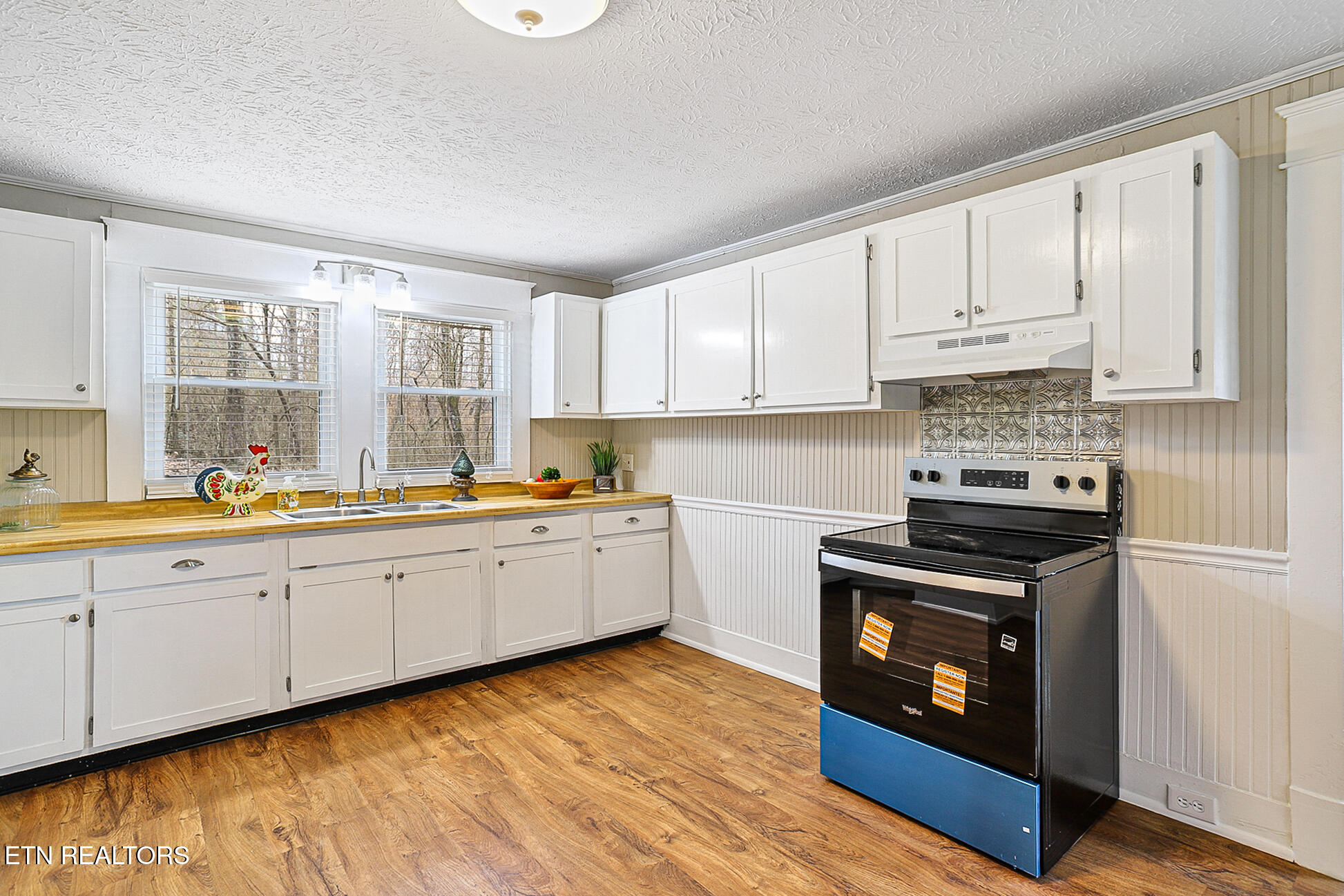 353 Lee Road Clinton TN 37716