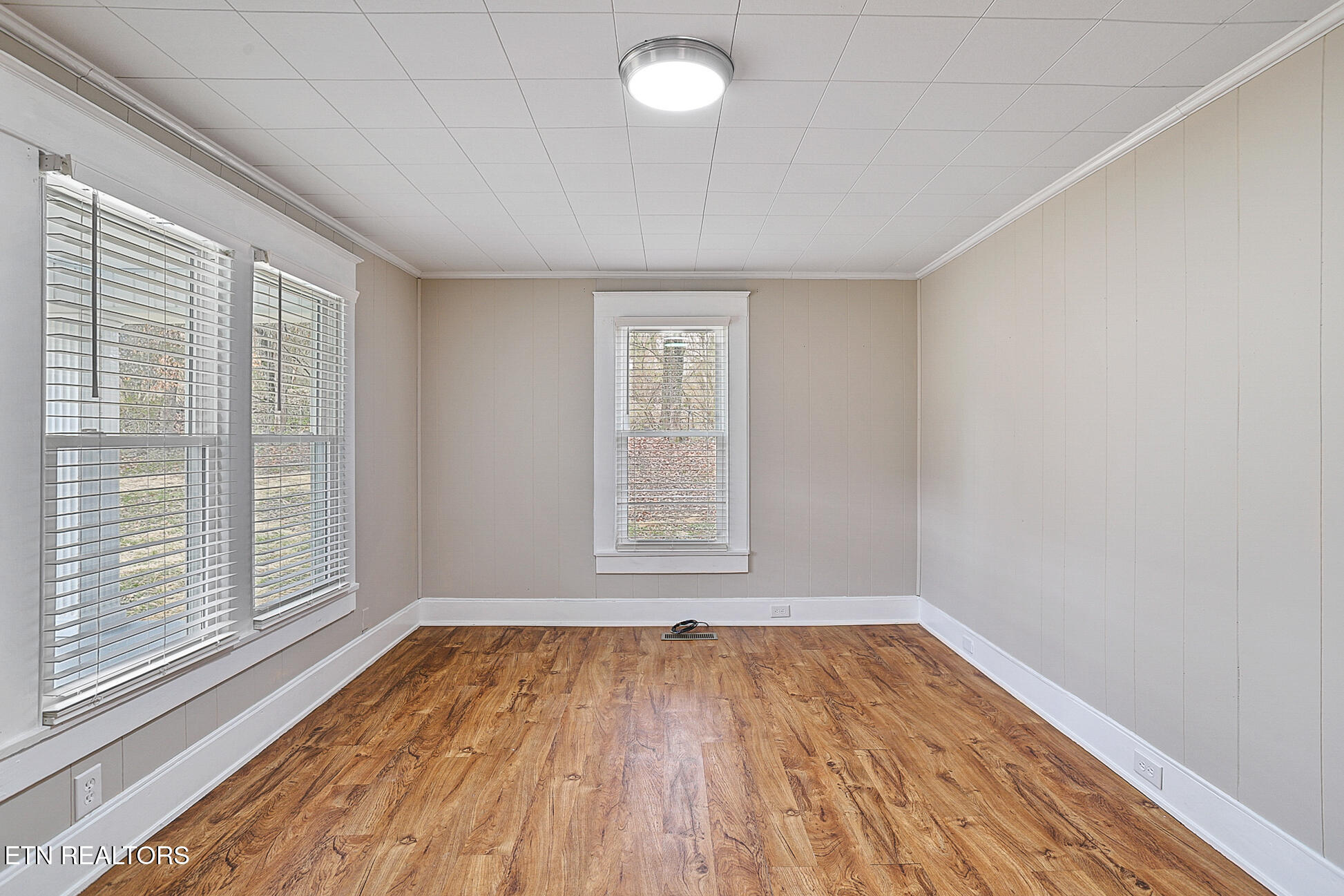 353 Lee Road Clinton TN 37716