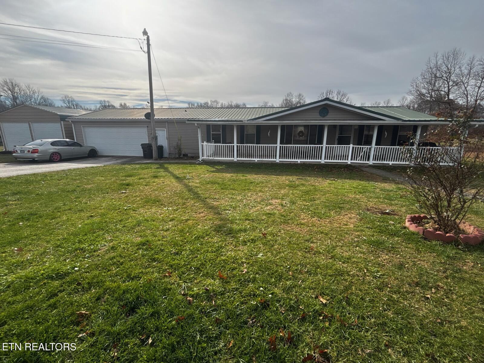 1679 Kingtown Road Winfield TN 37892