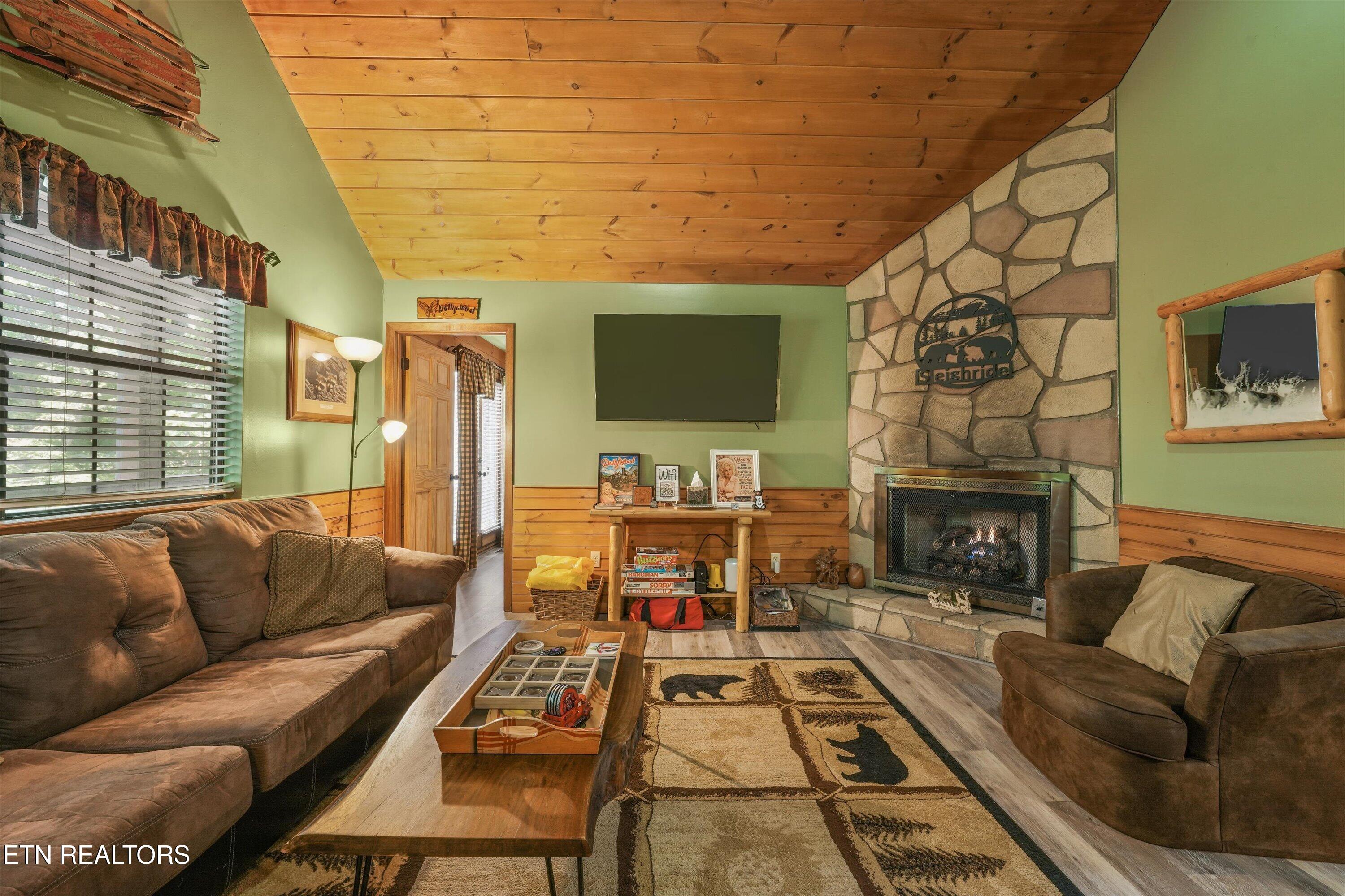 2113 Applewood Road Sevierville TN 37862