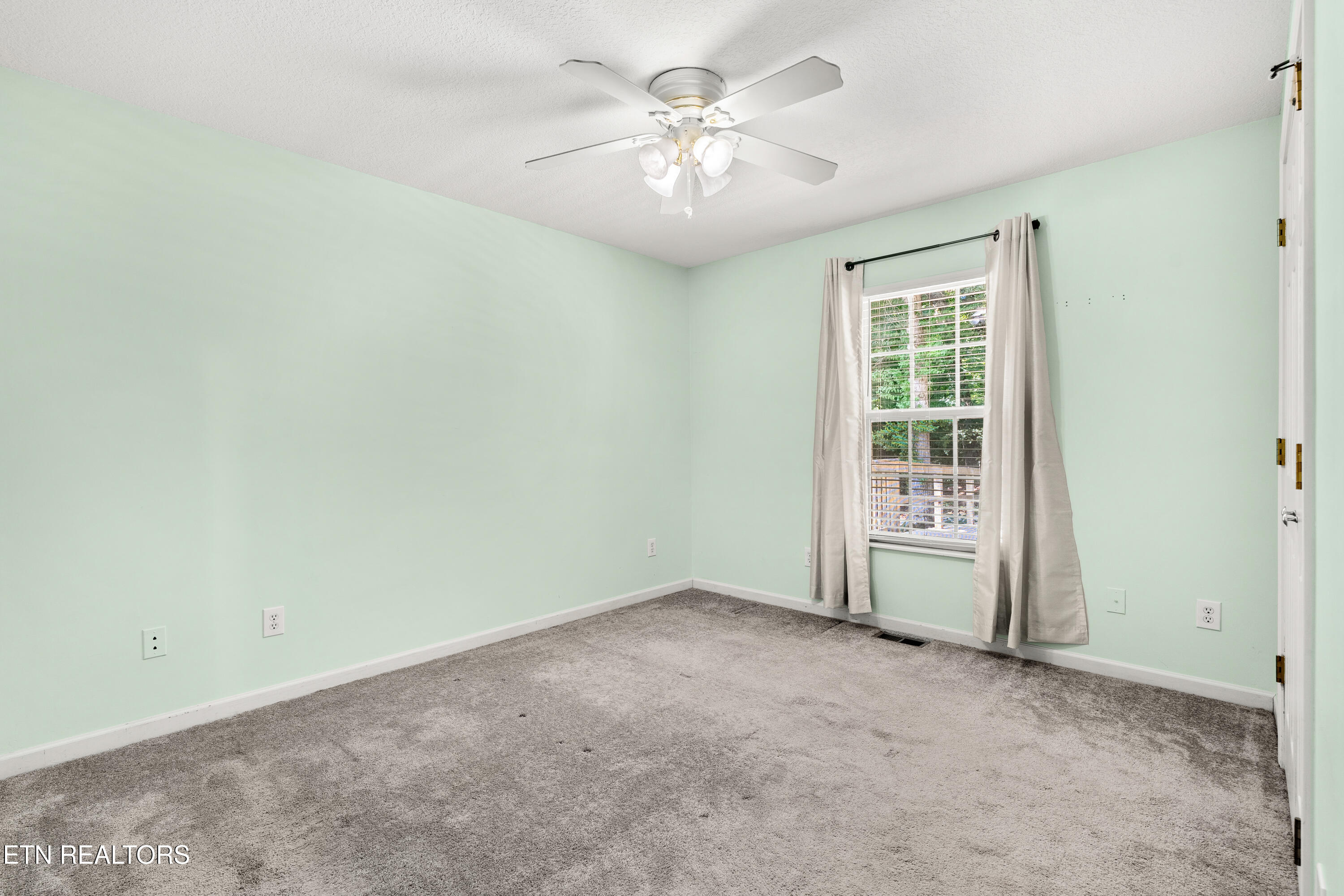 623 Cherokee Heights Drive Maryville TN 37801