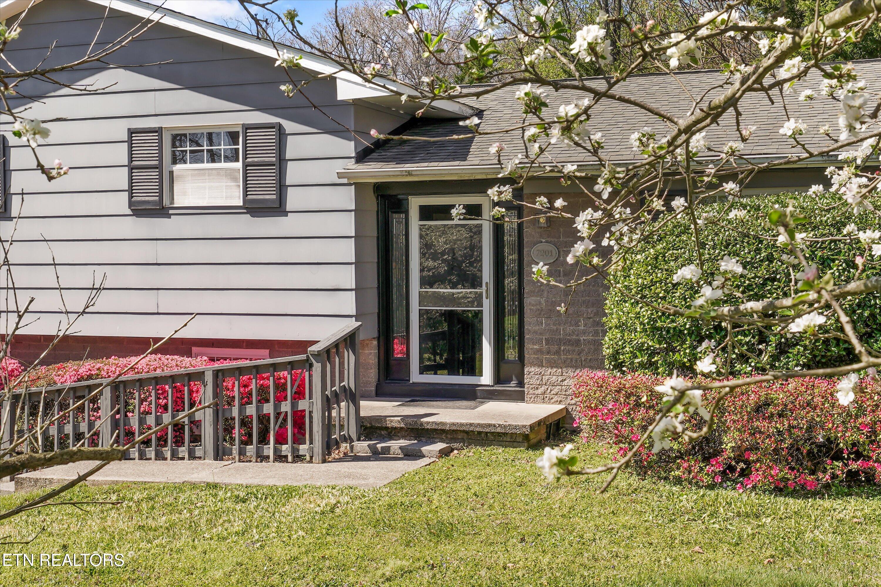 7201 Stagecoach Trail Knoxville TN 37909