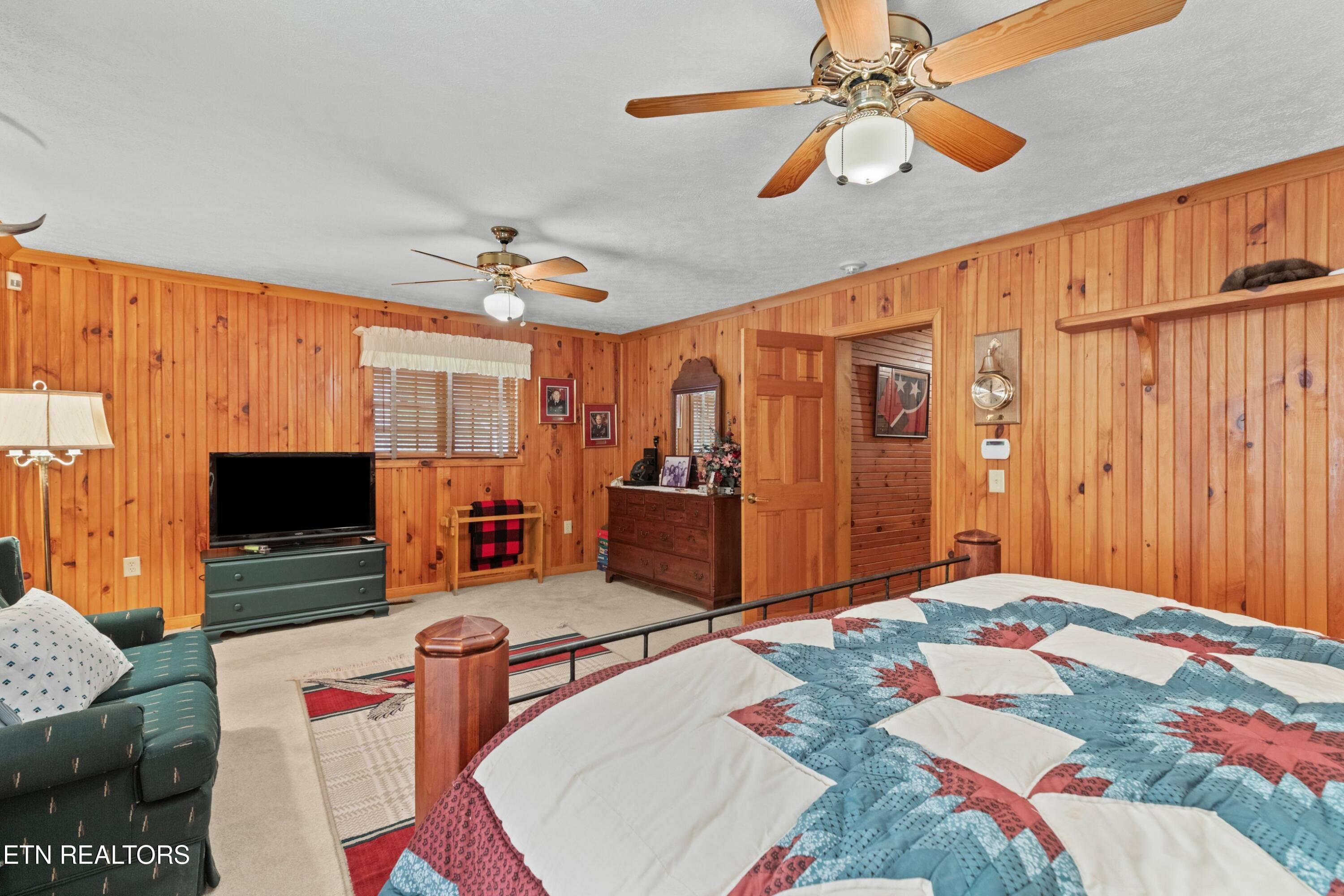 257 Jones Lane Mooresburg TN 37811