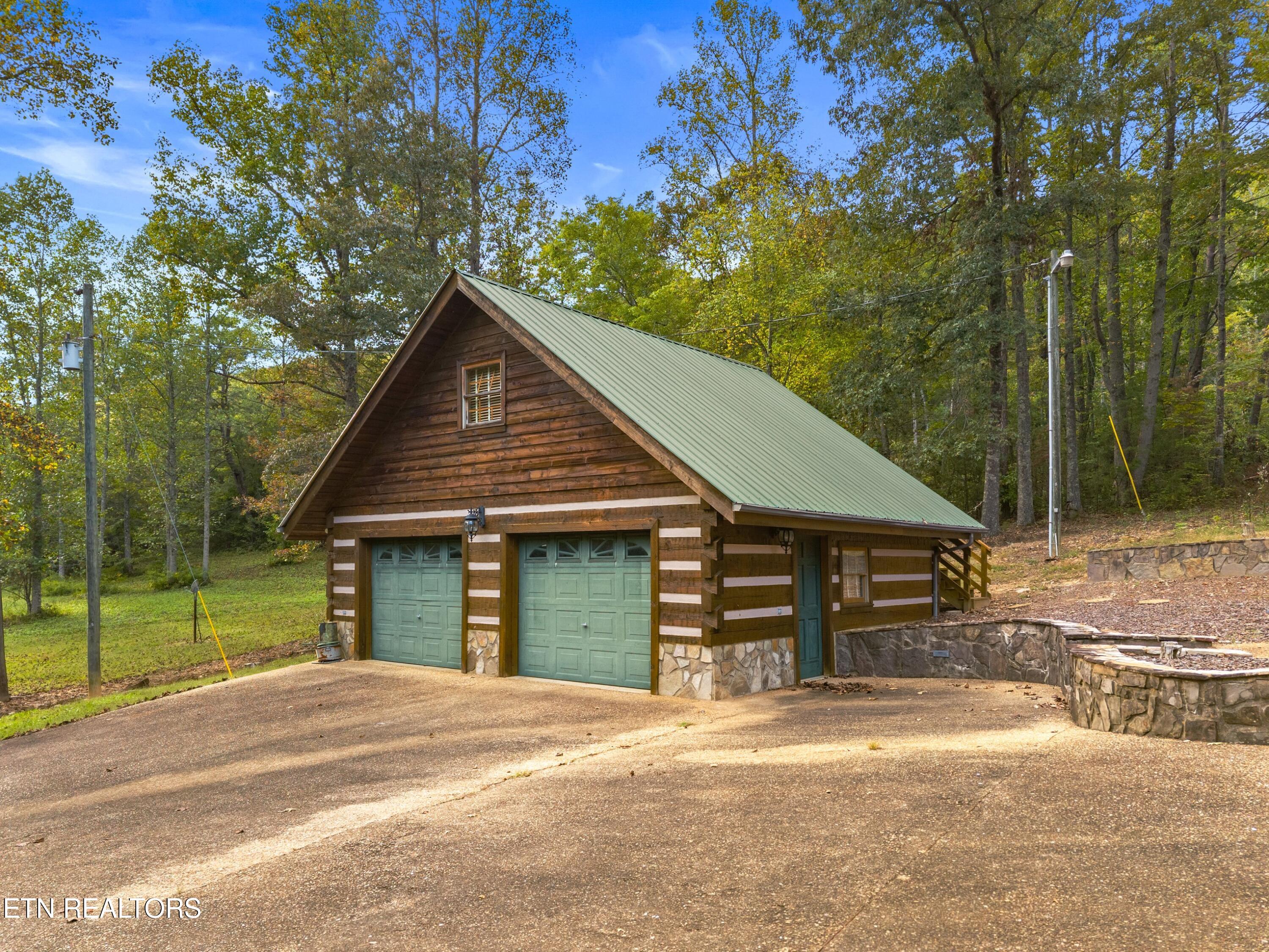 257 Jones Lane Mooresburg TN 37811