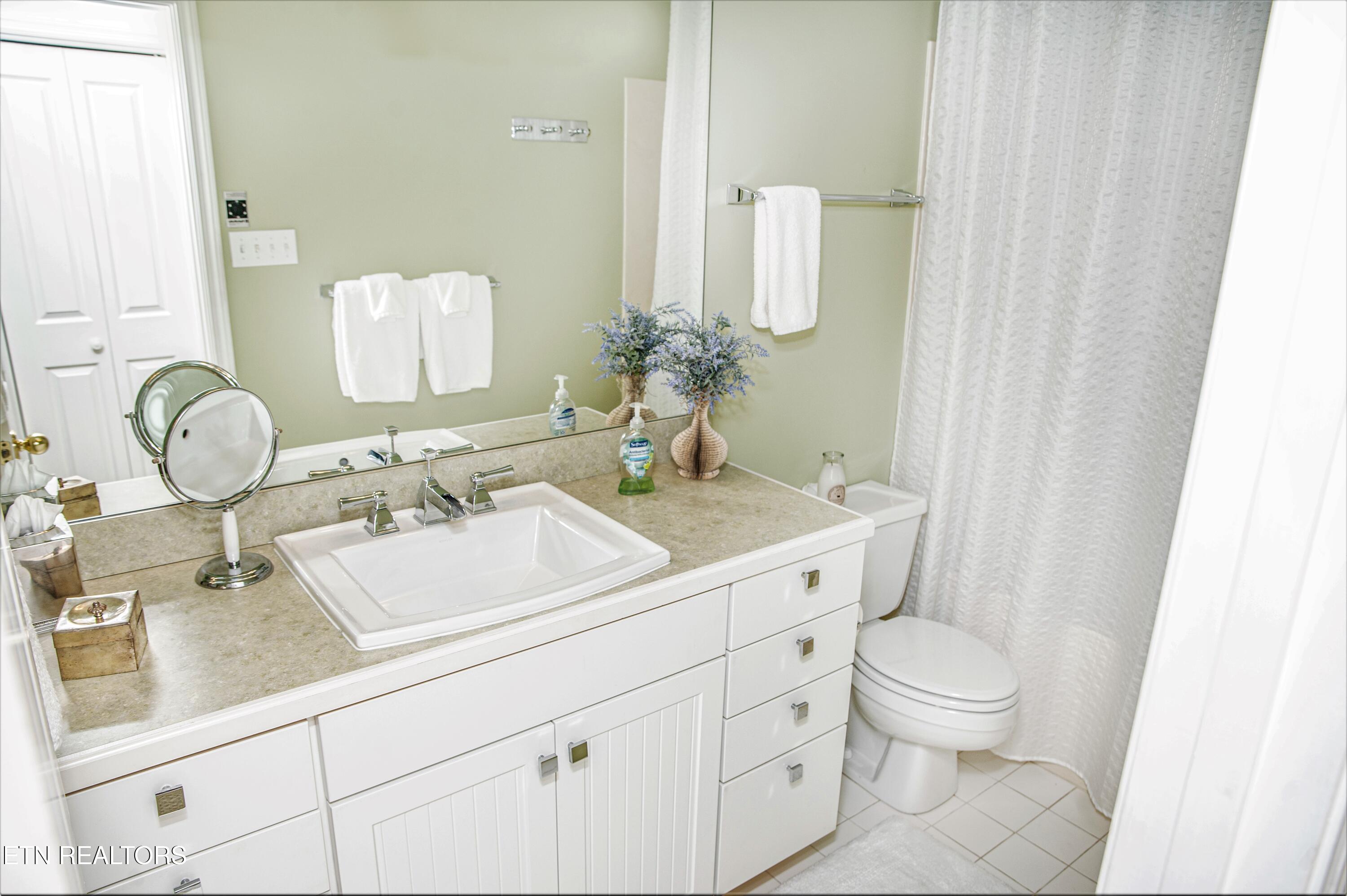 3470 Navigator Point Knoxville TN 37922