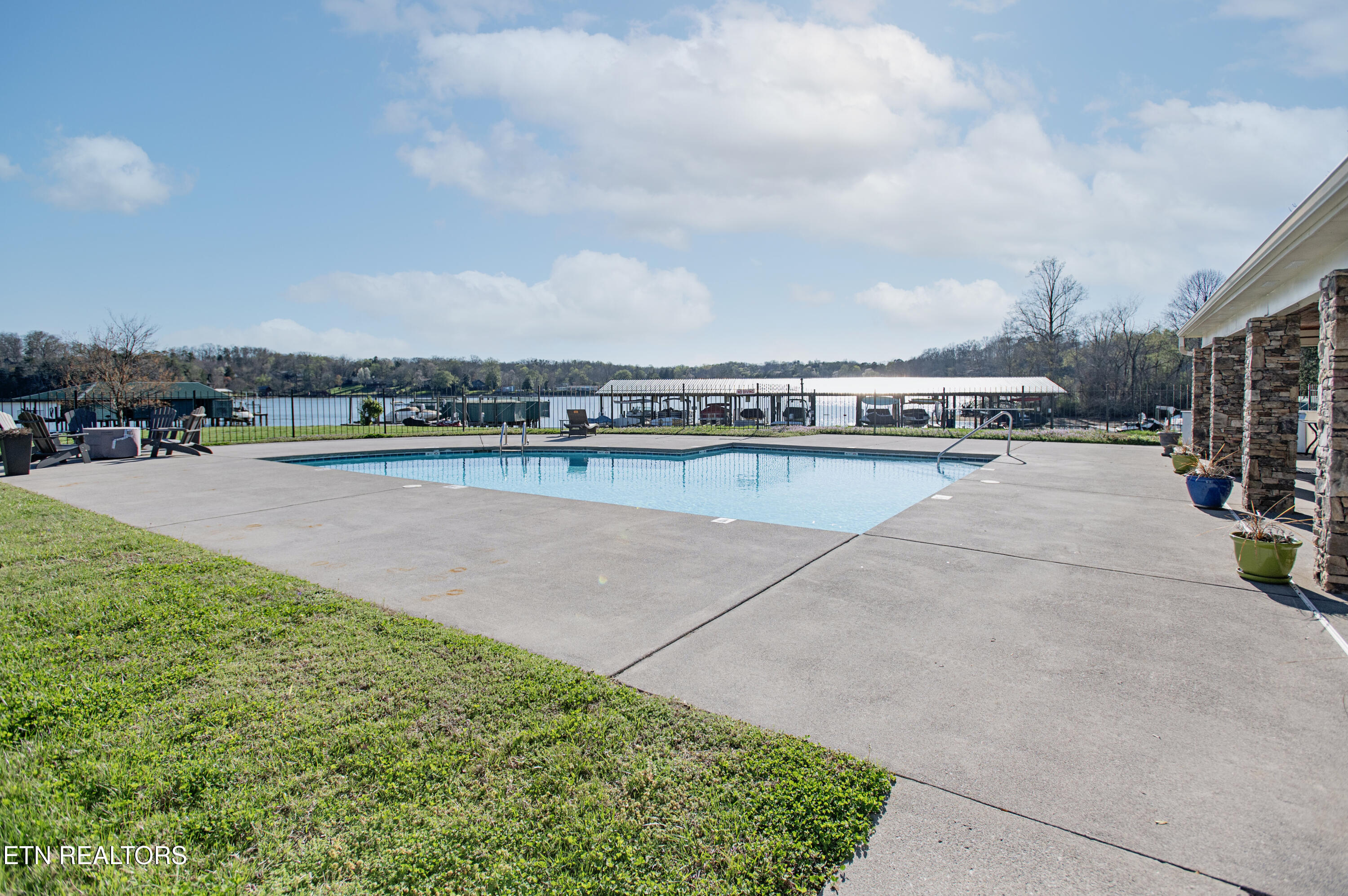 3470 Navigator Point Knoxville TN 37922