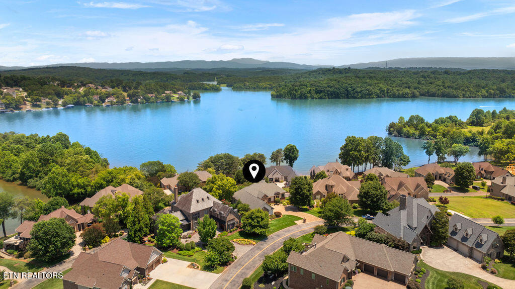 1510 Rarity Bay Parkway Vonore TN 37885