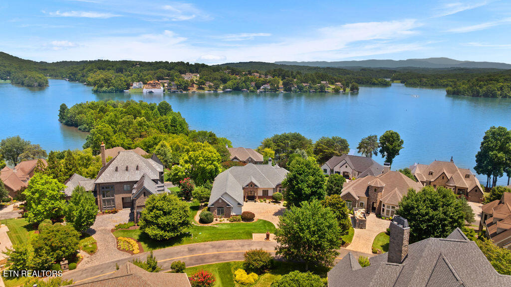 1510 Rarity Bay Parkway Vonore TN 37885