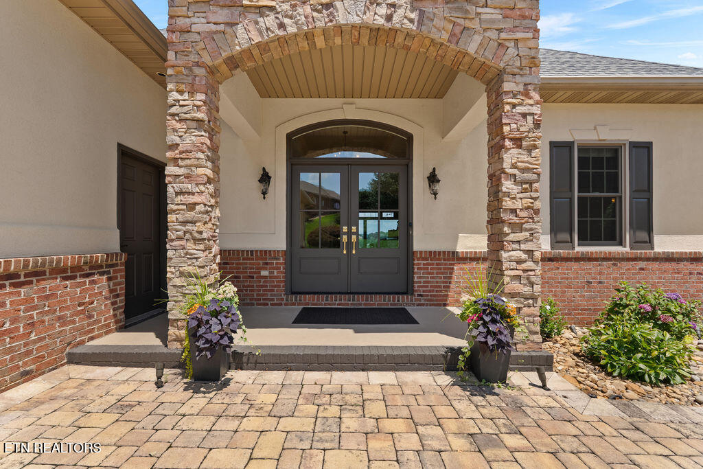 1510 Rarity Bay Parkway Vonore TN 37885