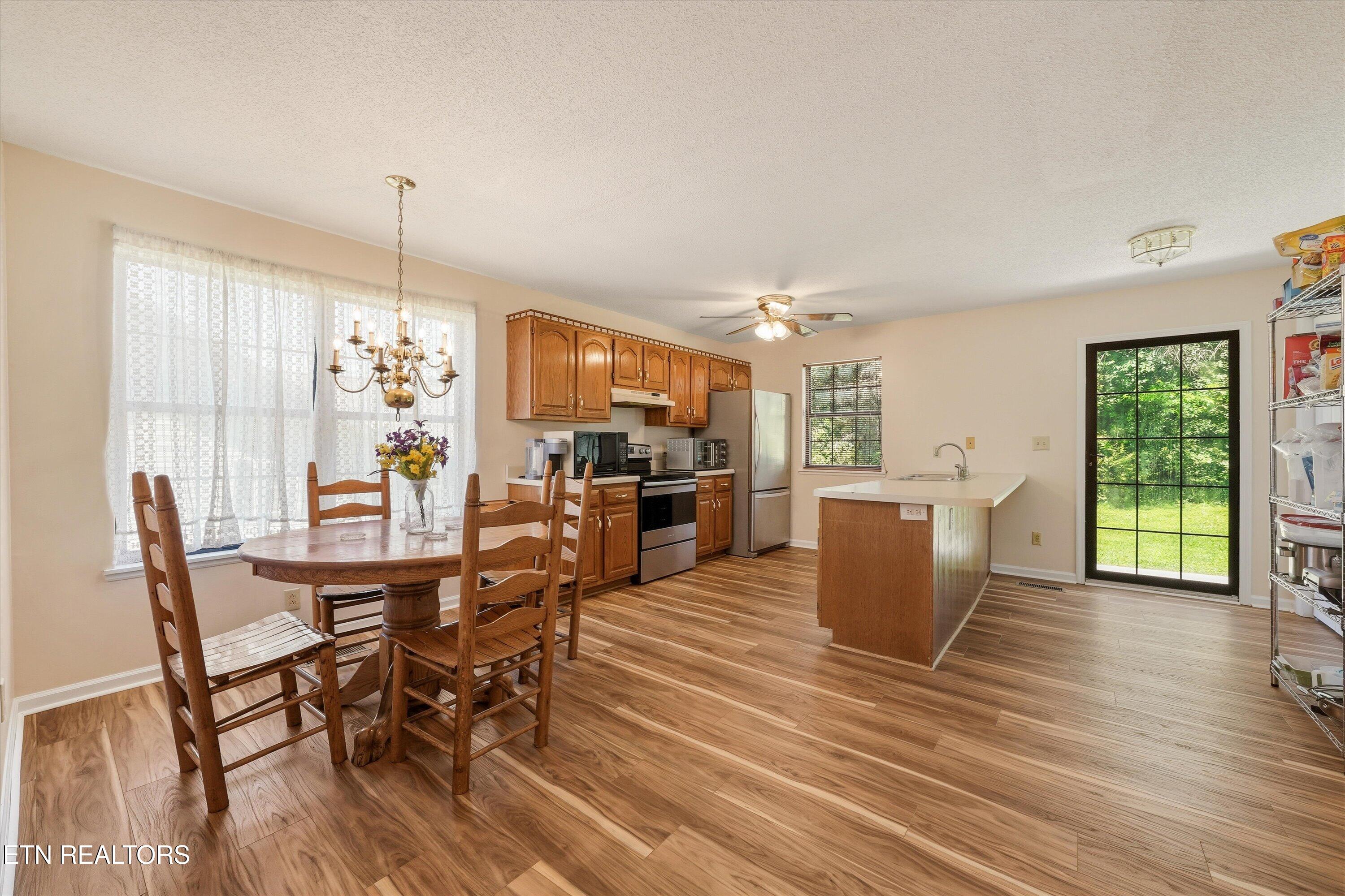 2429 Village Lane Athens TN 37303