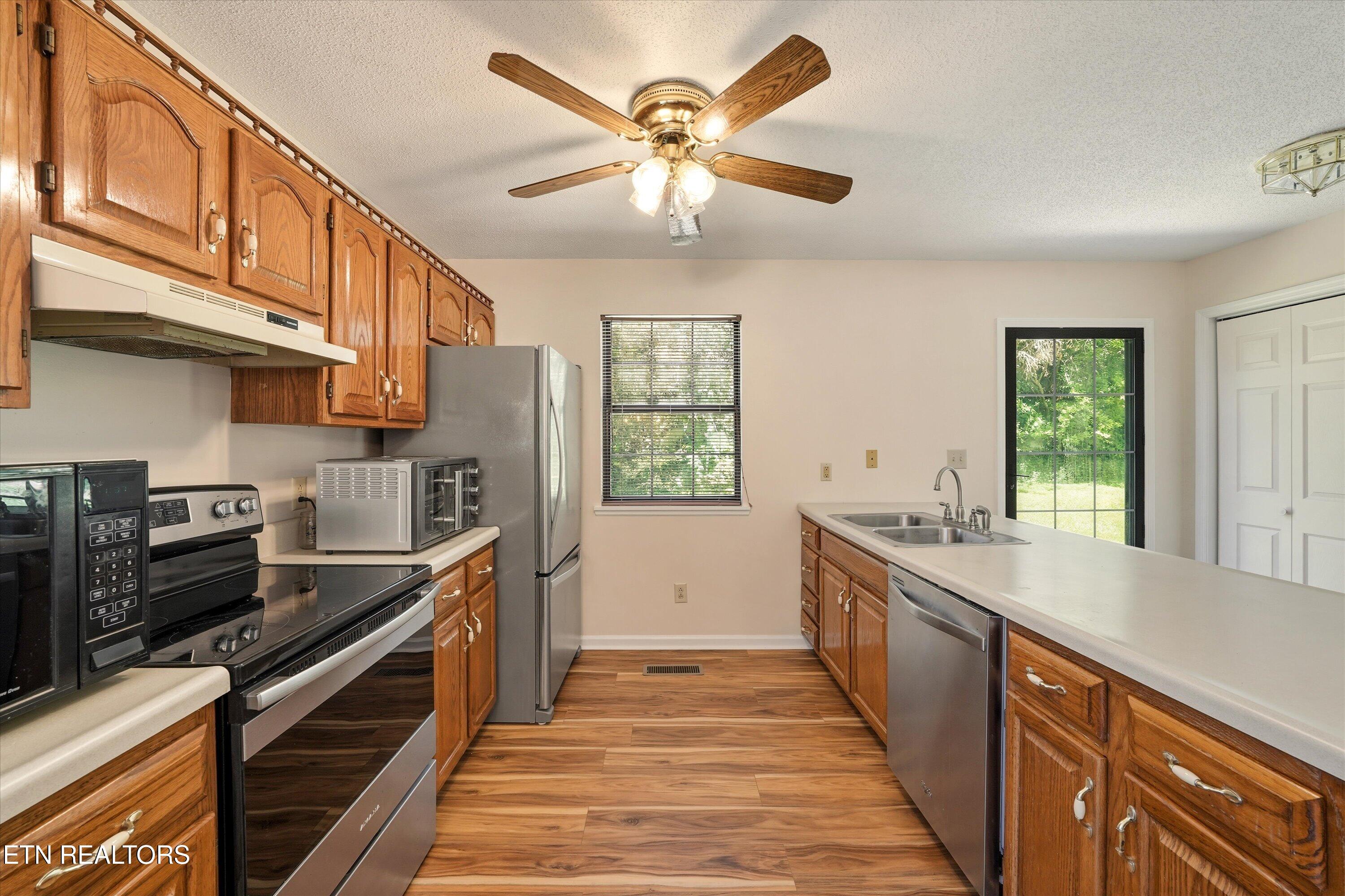 2429 Village Lane Athens TN 37303