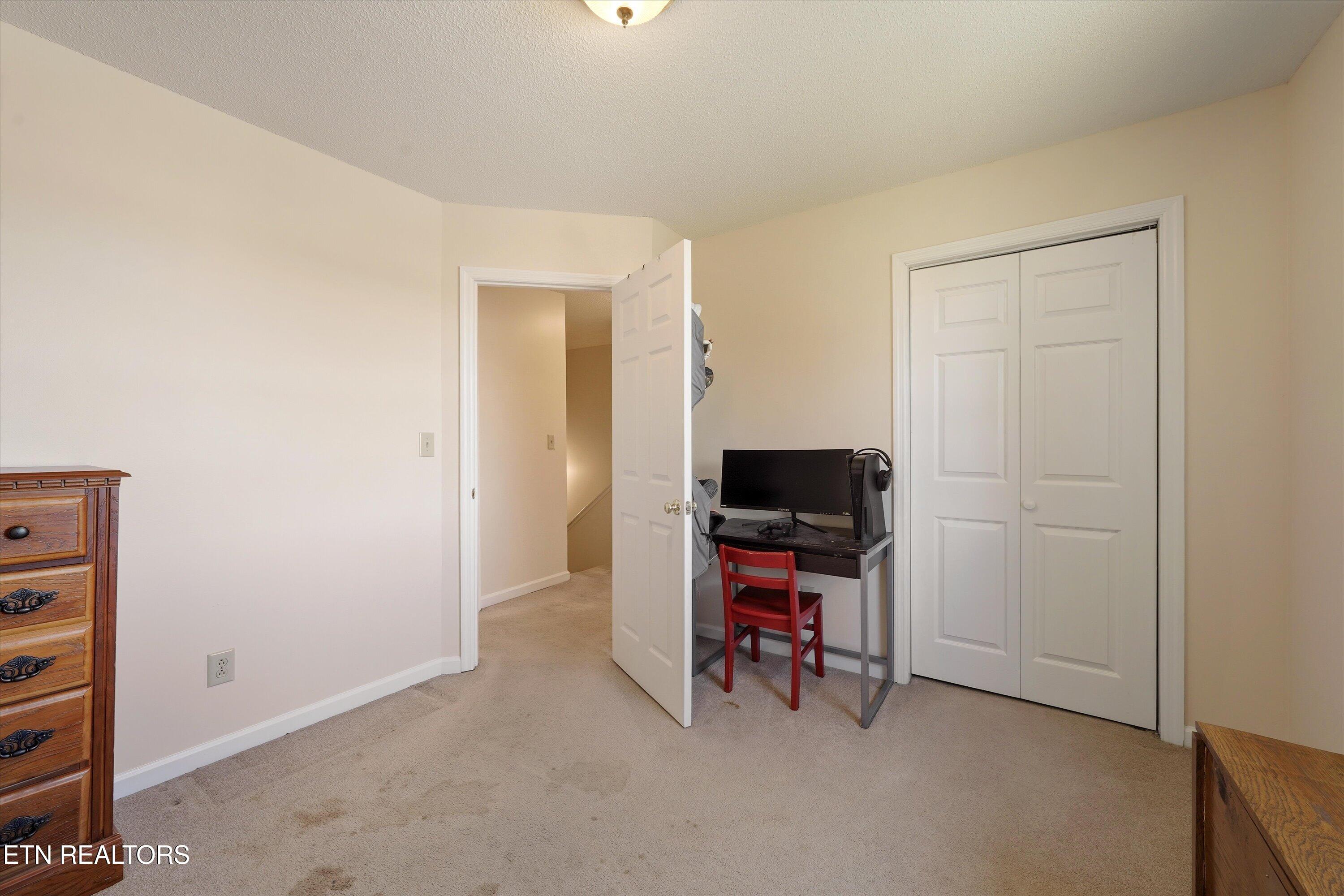 2429 Village Lane Athens TN 37303